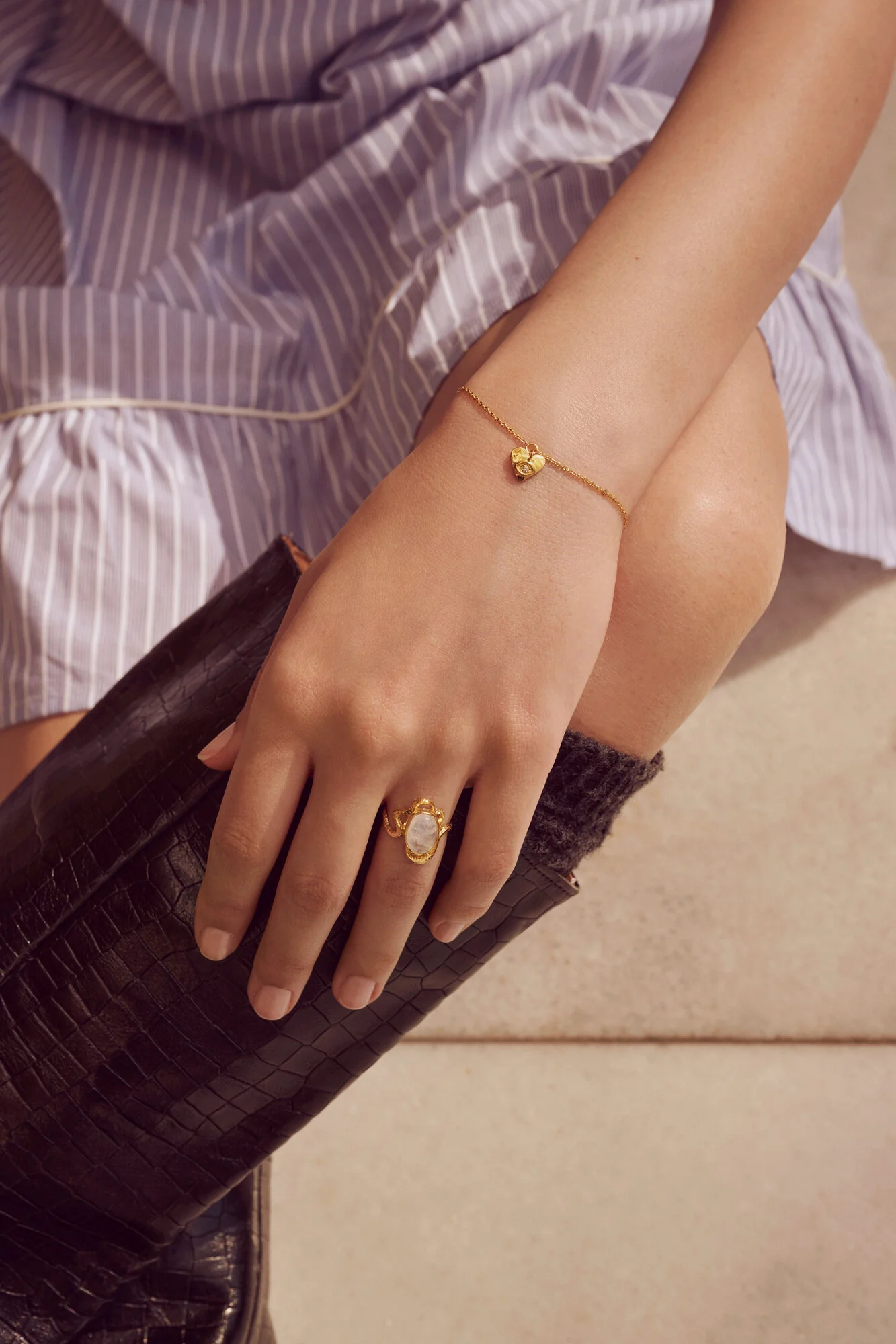 Maanesten  Siren ring - Forgyldt