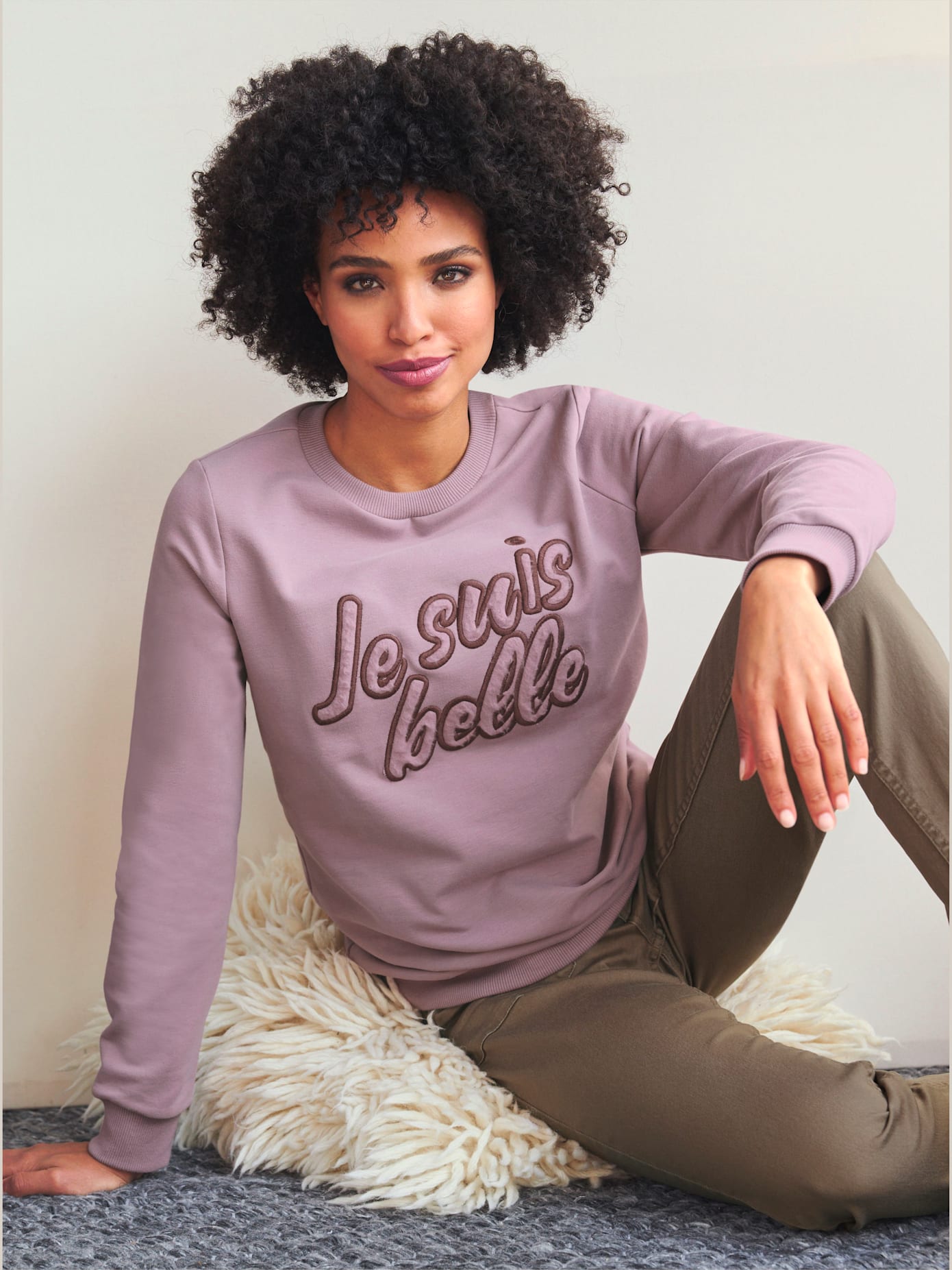 Sweat-shirt superbe broderie