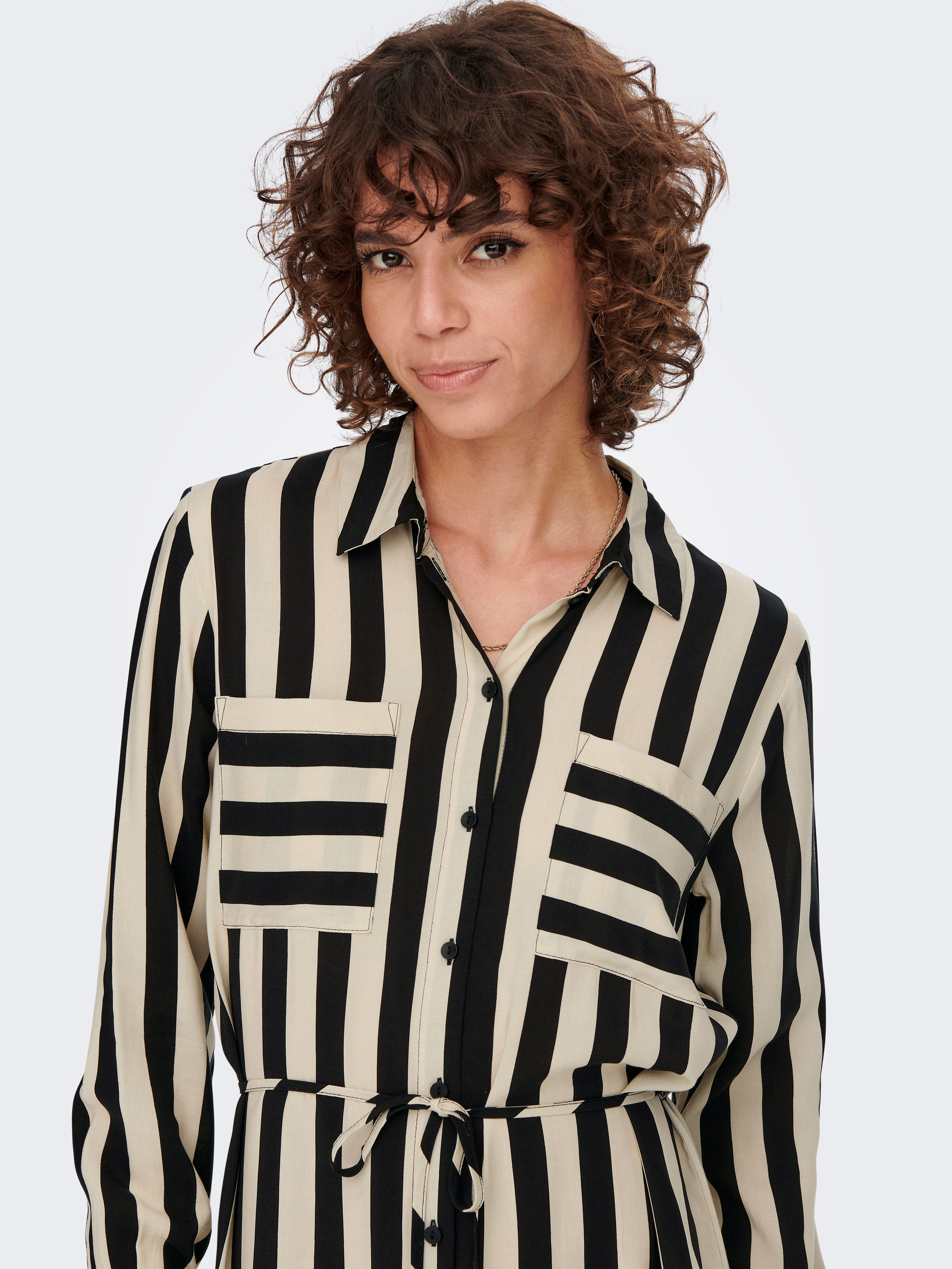 JDYZOE Kurzes Kleid Black