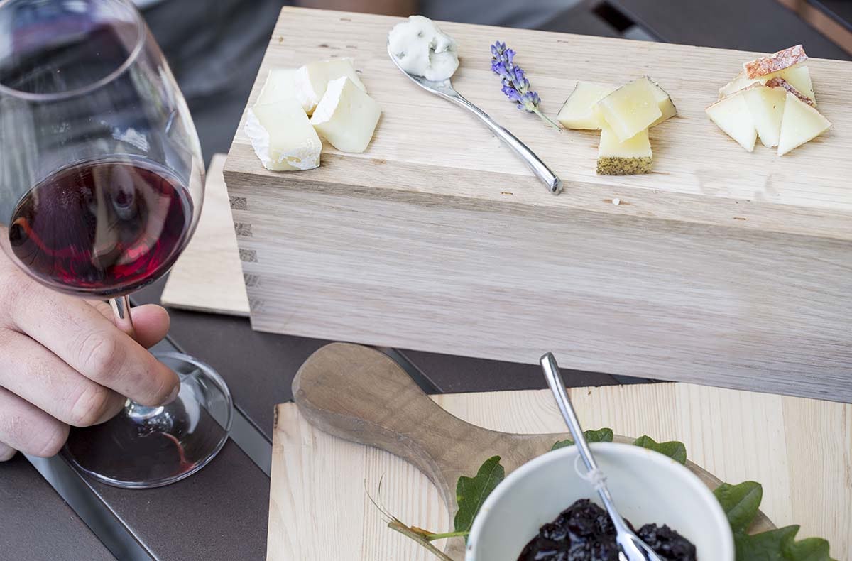 Wein & Käse Verkostung als Geschenk