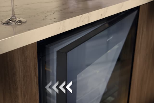 Miele Vinskab KWTUS 7196 E (Integreret, 38 flasker)