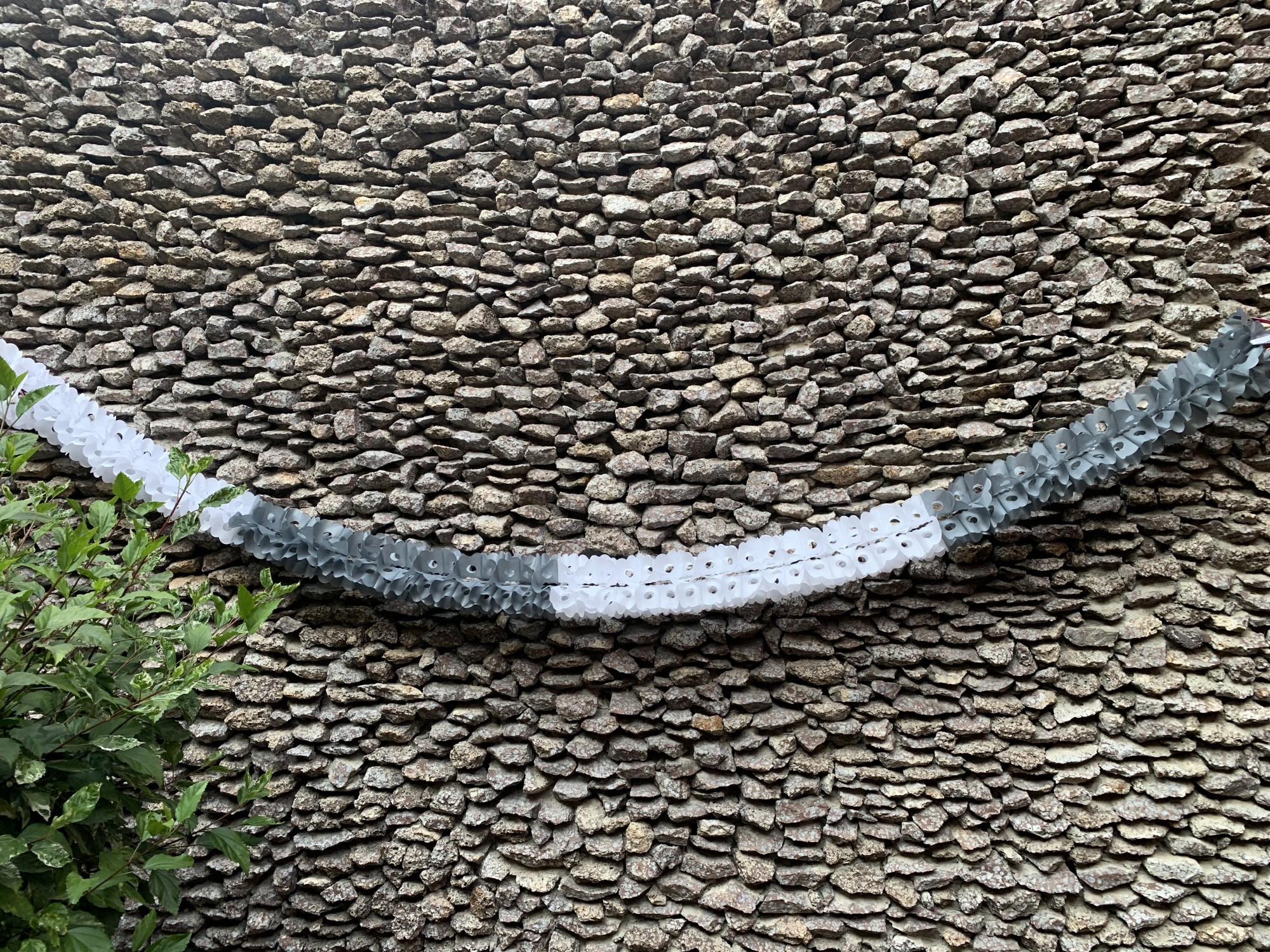 Papier-Girlande 'Schlange', weiß, grau, Ø 23 cm, L 300 cm günstig bestellen