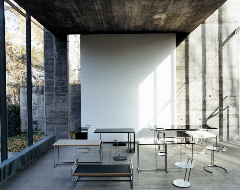ClassiCon Adjustable Table E 1027 bijzettafel Ø52 helder glas