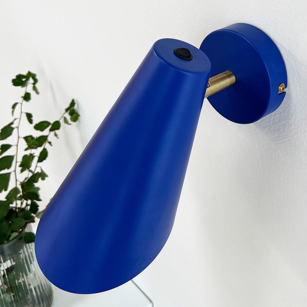 VEGGLAMPE DYBERG LARSEN CALE BLÅ