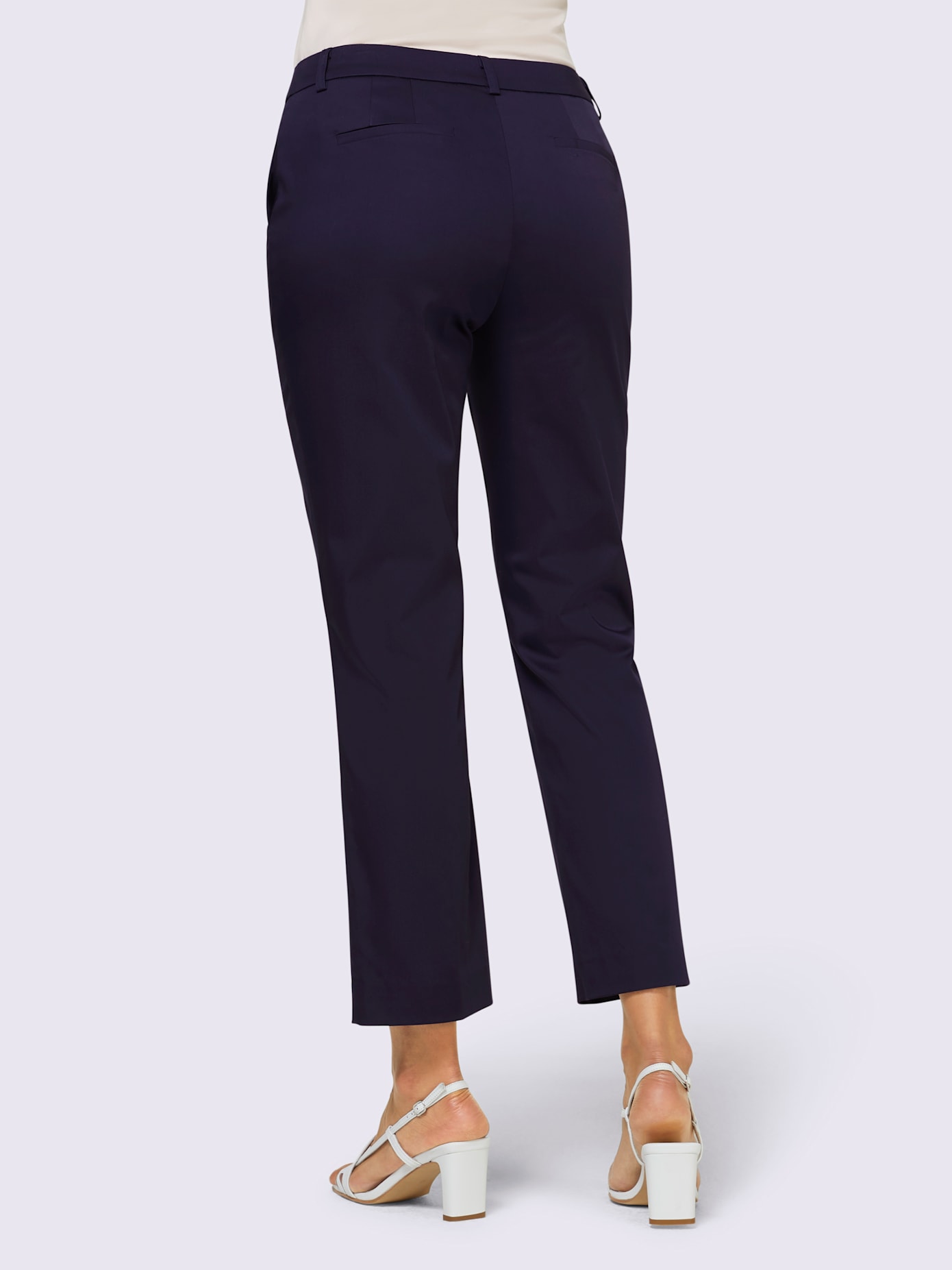 Pantalon légèrement évasé