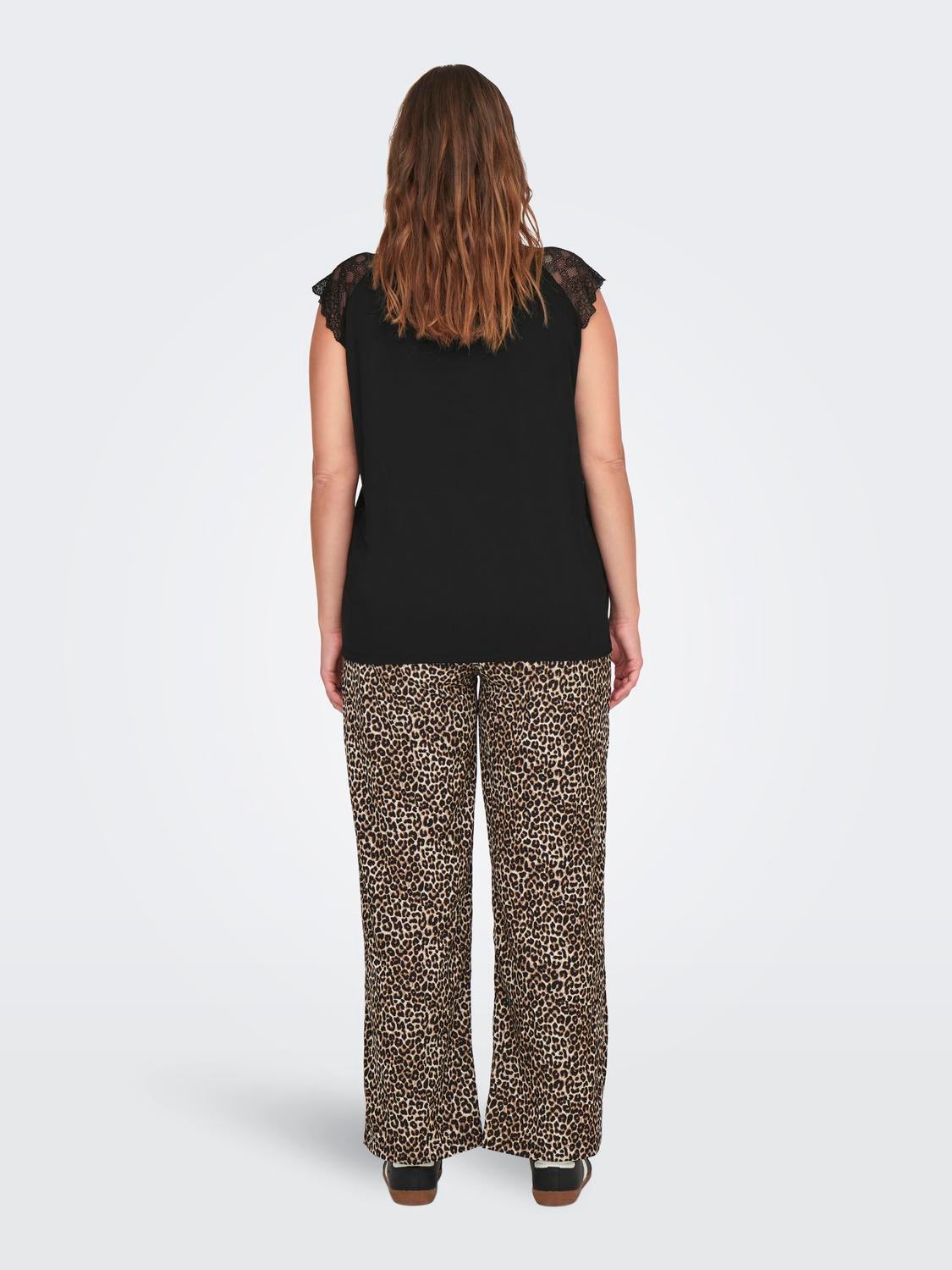 CARPETRA Top Black