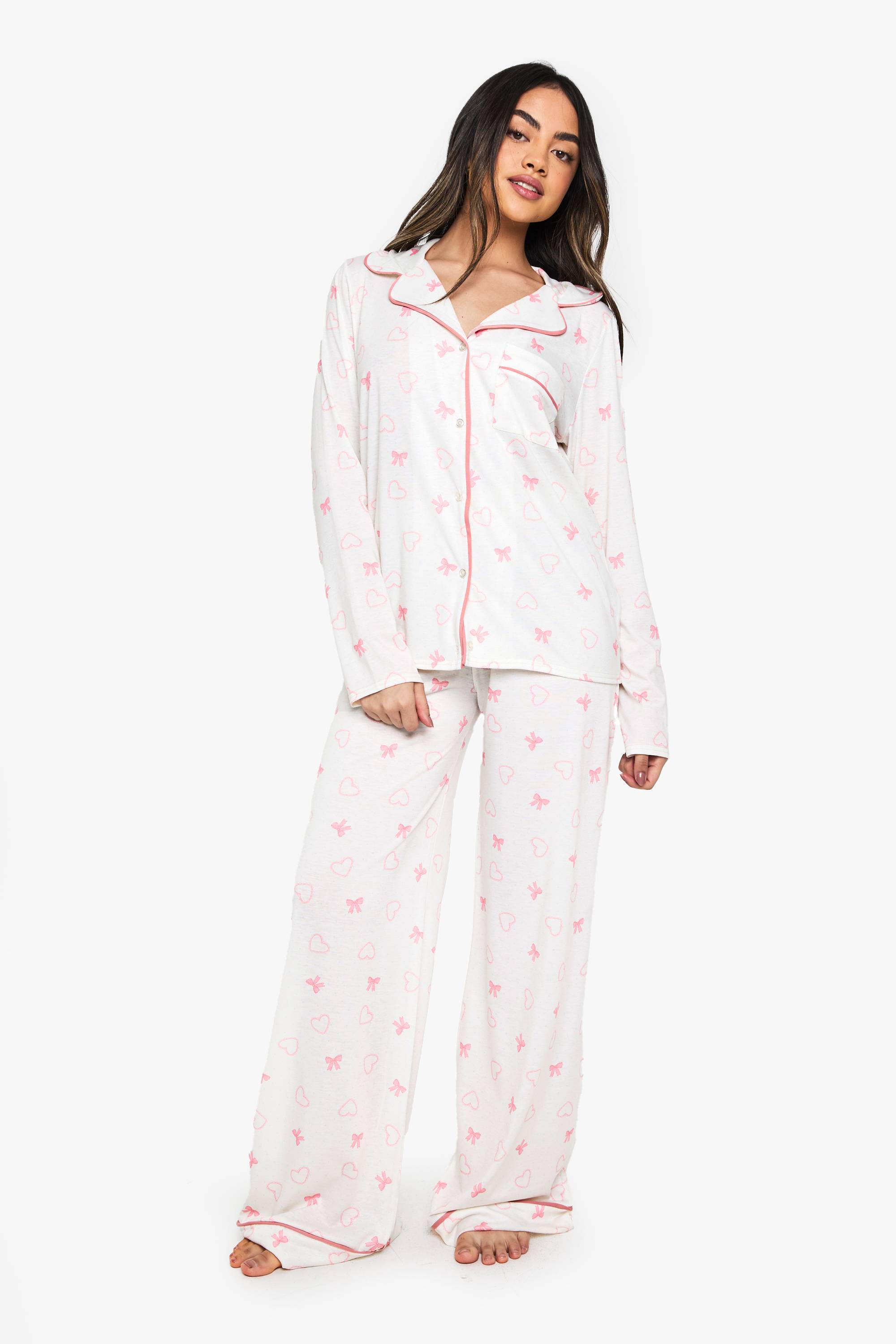boohoo Ensemble Pyjama Chemise À Manches Longues Et Pantalon Avec Imprimé Nœuds Et Détails Passepoilés