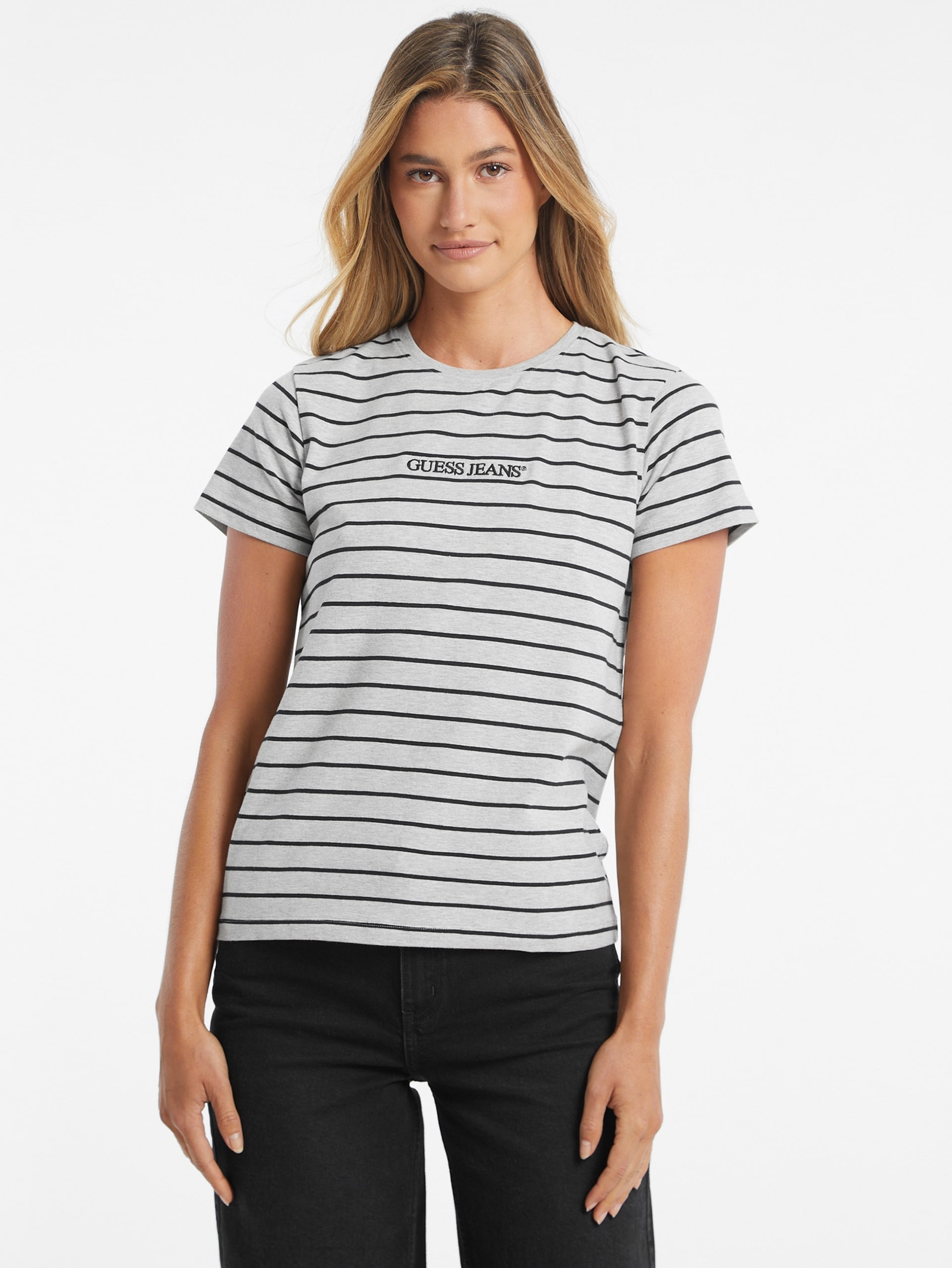 Camiseta listrada clássica com logo bordado