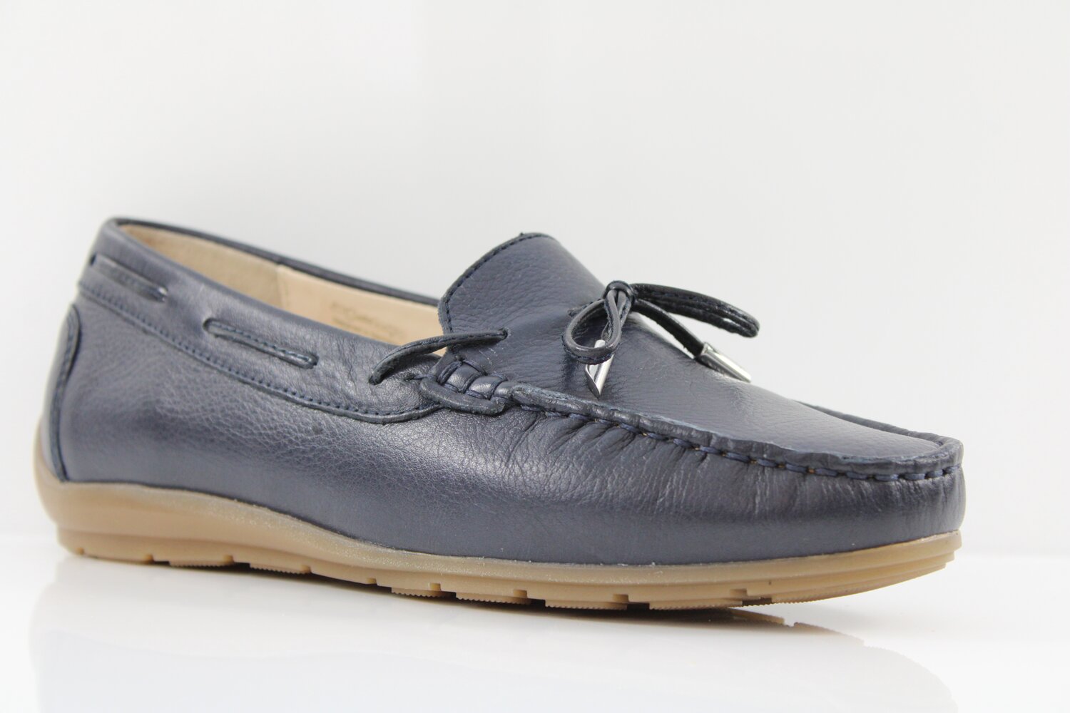 ara Slipper
