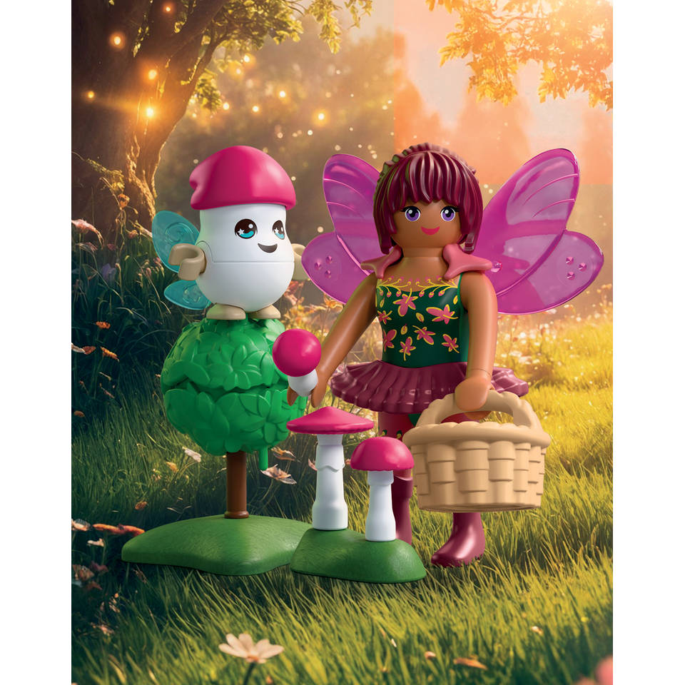 PLAYMOBIL SpecialPLUS fee met schattig hulpje 72034