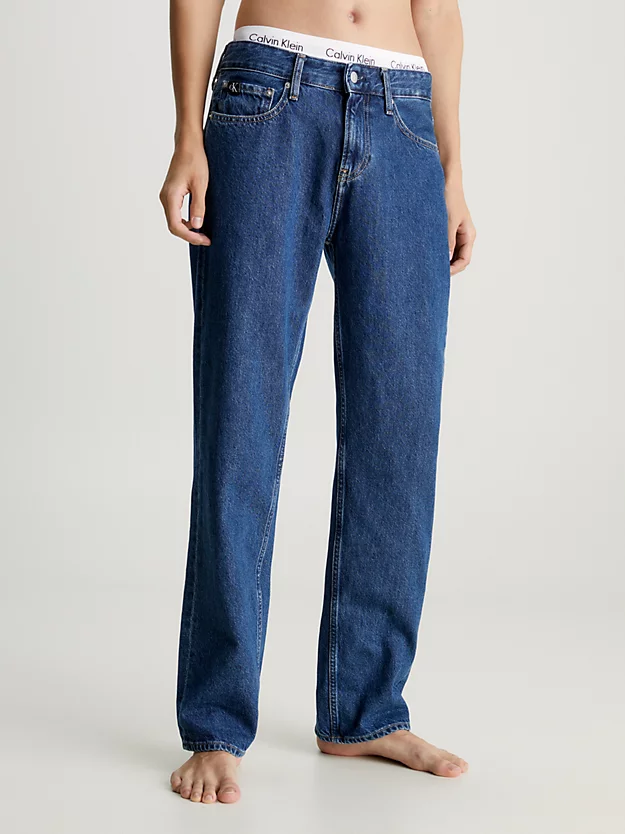 Calça jeans reta dos anos 90