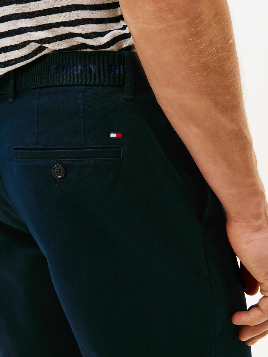TOMMY HILFIGER<br>Shorts com cinto Brooklyn