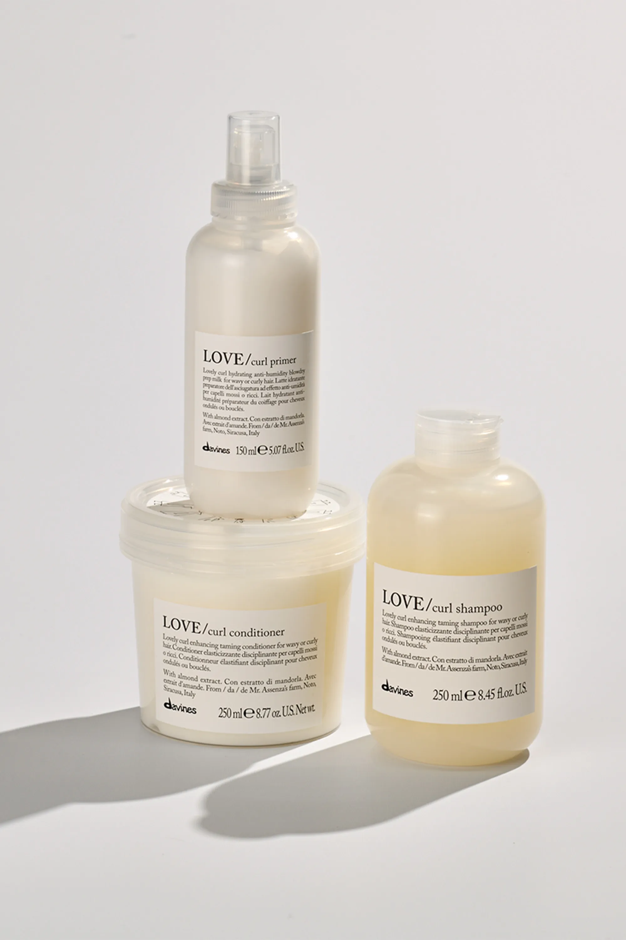 Davines Shampoing disciplinant pour cheveux ondulés et bouclés Love Curl-250 ml