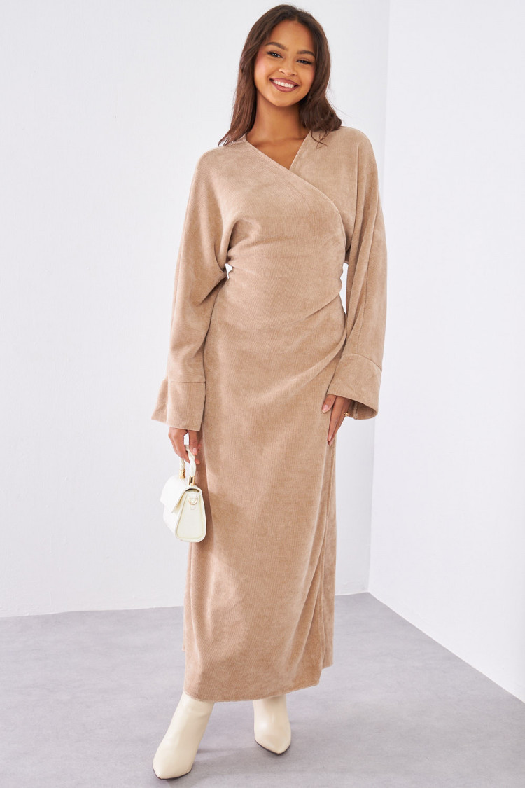 Robe beige foncé en velours croisé