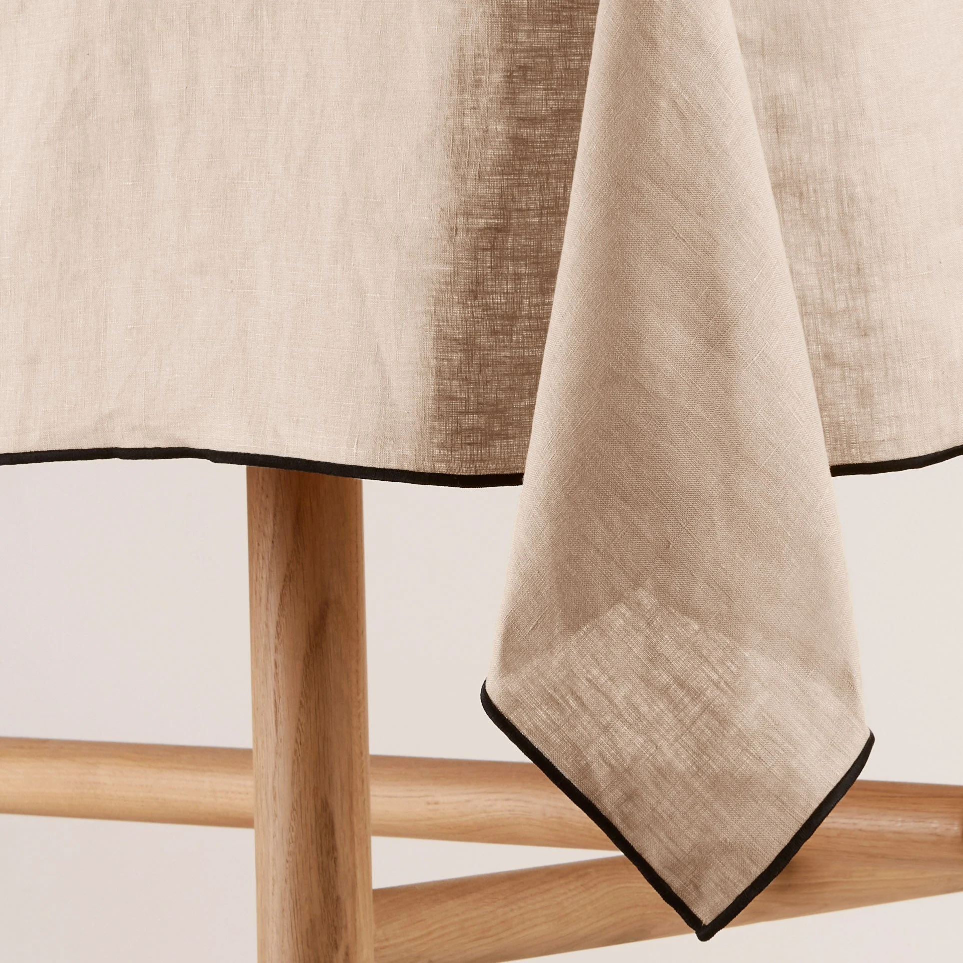 CARLINA - Nappe carrée | Beige