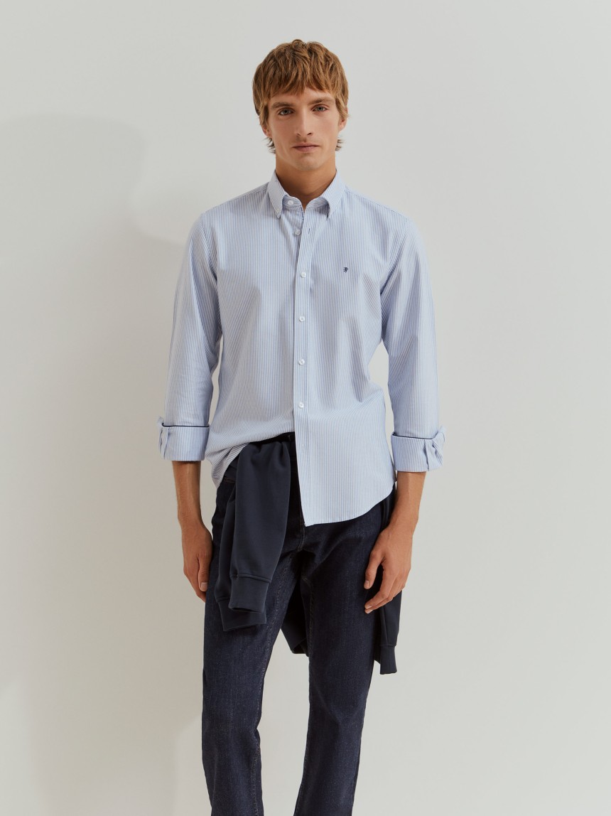 Camisa slim fit de algodão às riscas