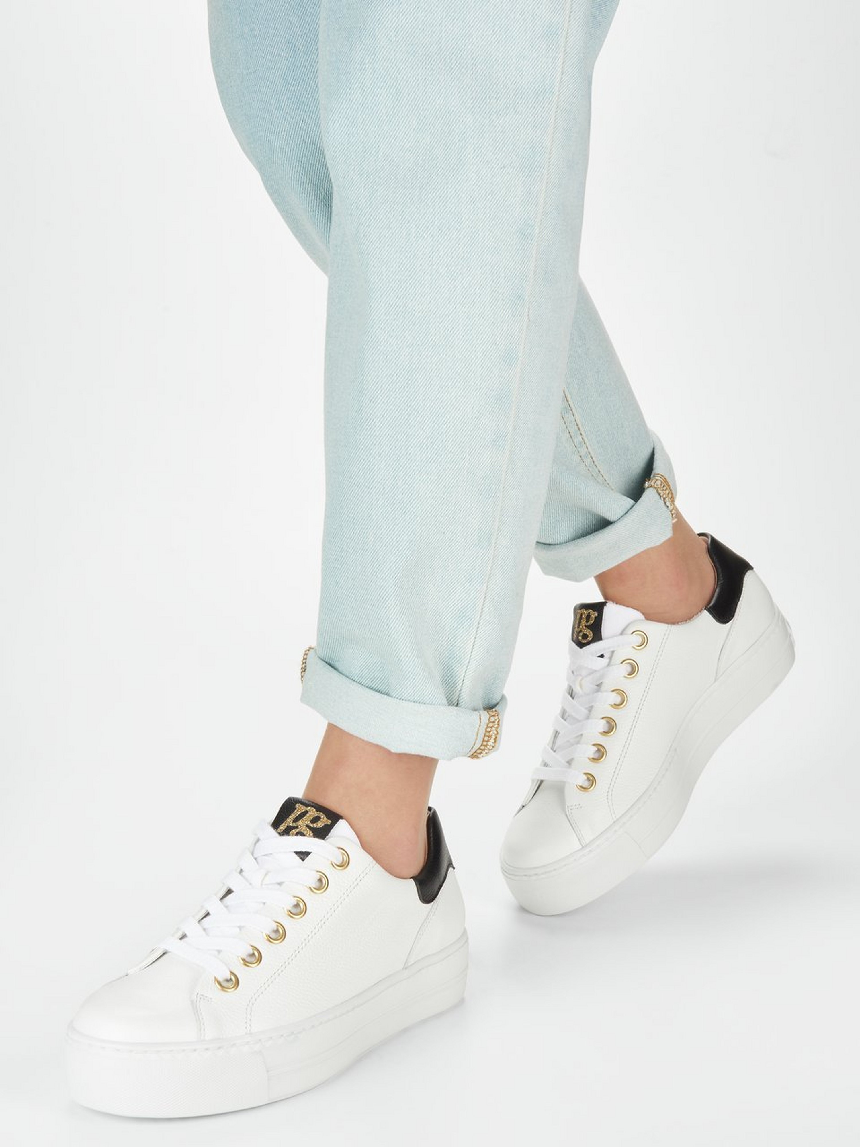 Sneaker