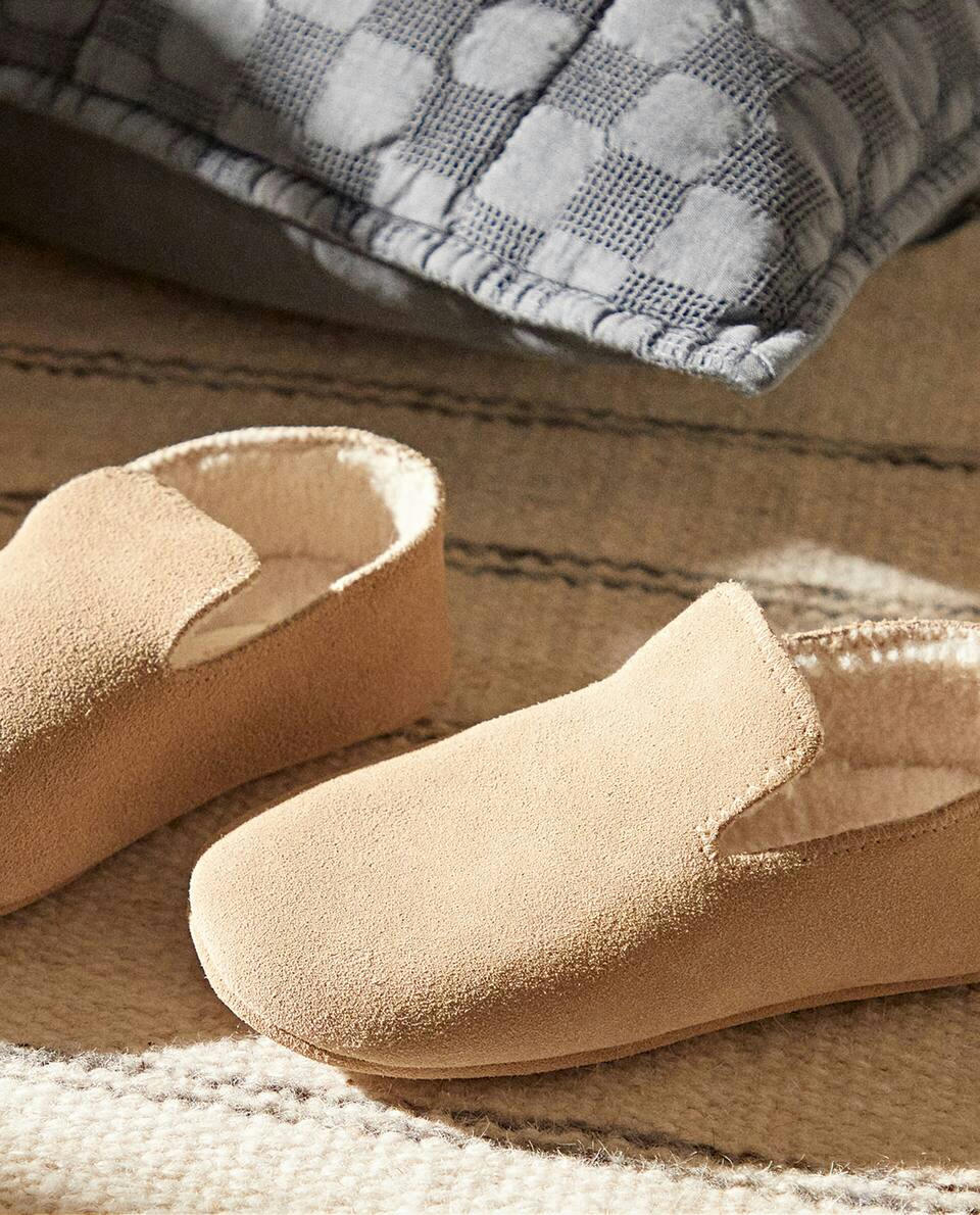 CHINELOS MOCASSINS REVESTIDOS EM COURO