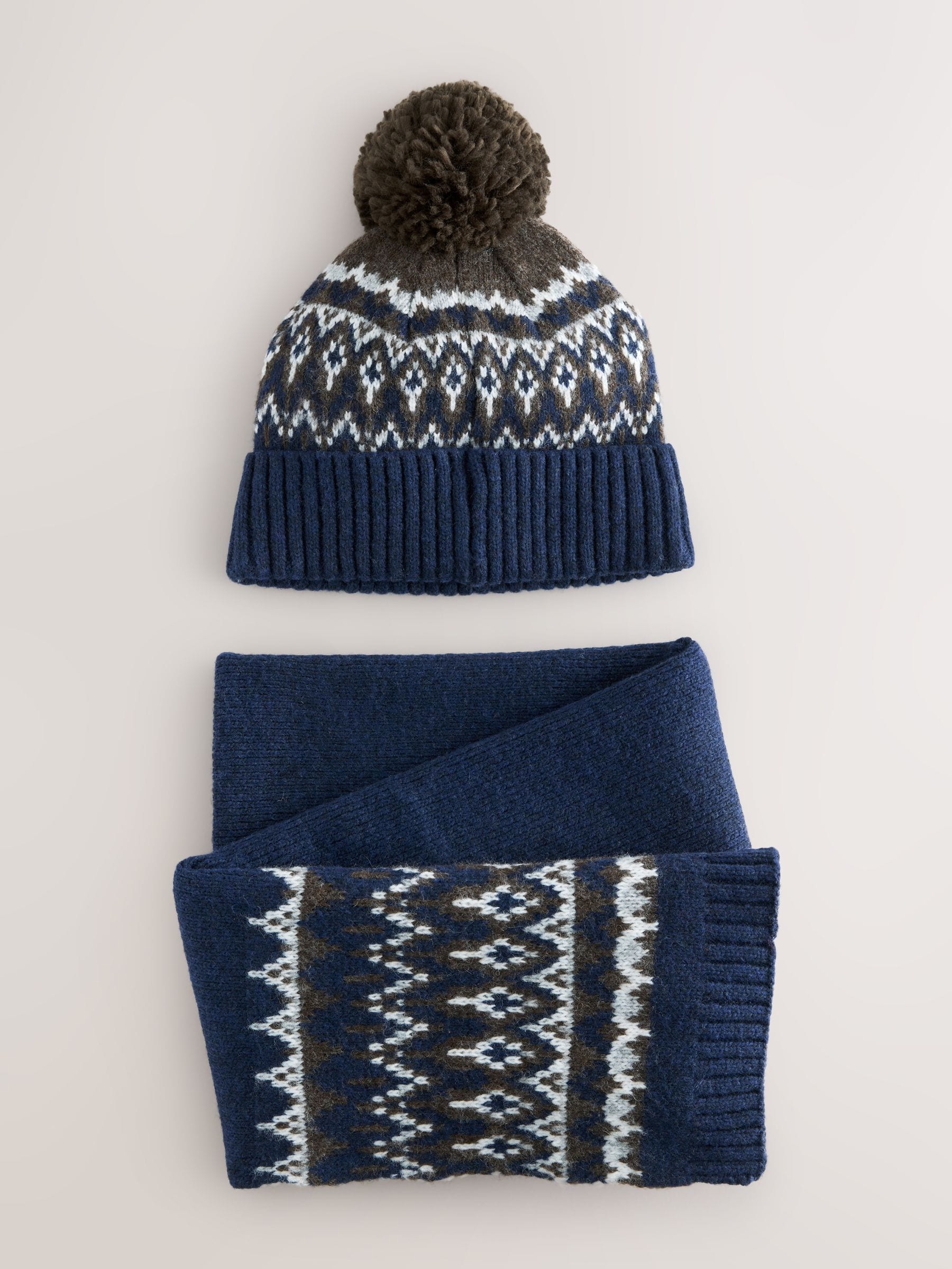 Marineblauw met fairislemotief - Bobble And Scarf Set
