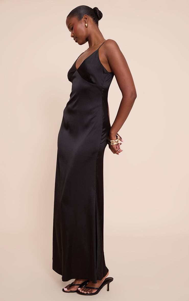 Noir Robe Longue Satinée À Fines Bretelles
