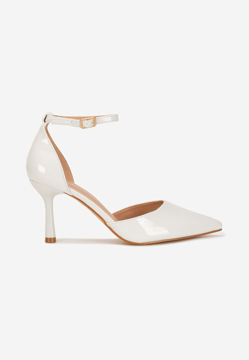 Chaussures vernies à talon blancs Carliena