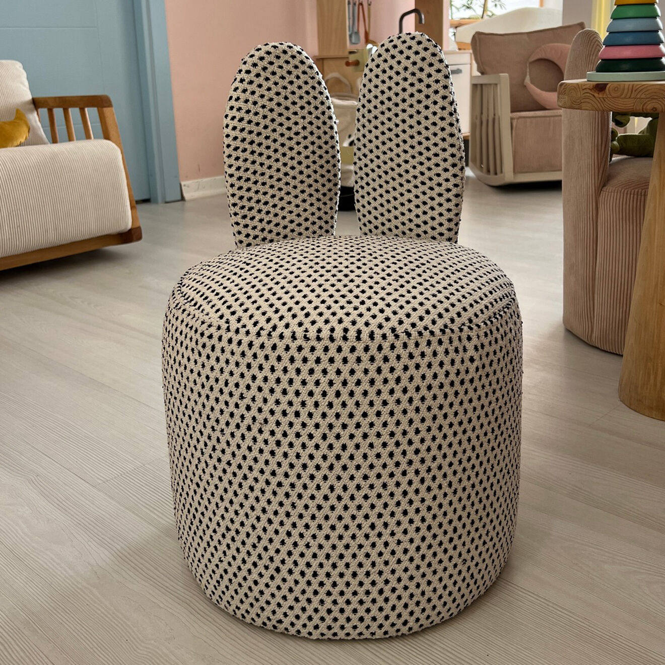 Homitis Pouf Bunny noir/blanc - 39x58x39 cm