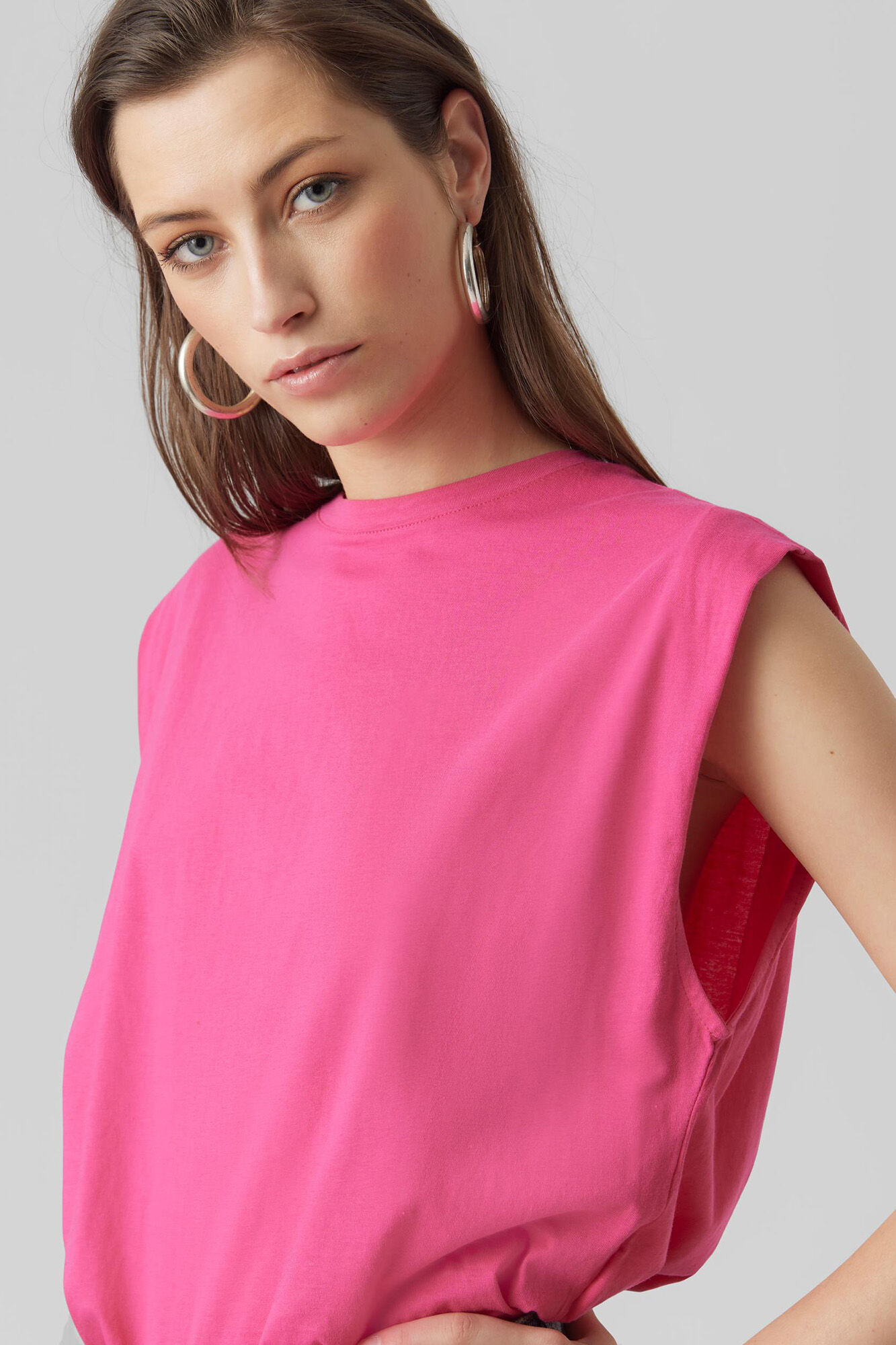 Camiseta com detalhe de ombreira - Rosa