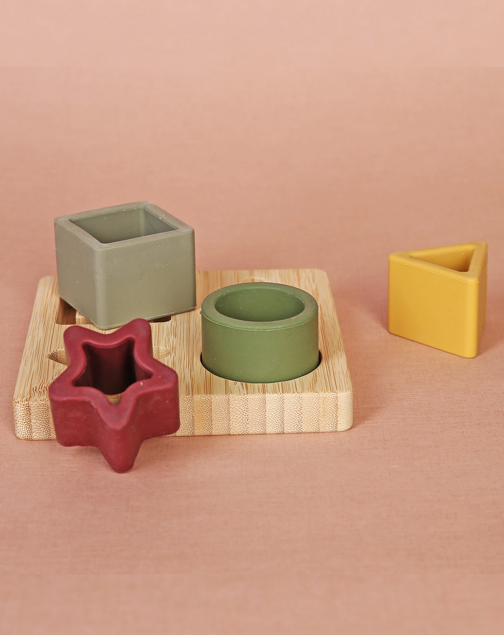 Silikon-Steckpuzzle FORMEN 5-teilig in bunt