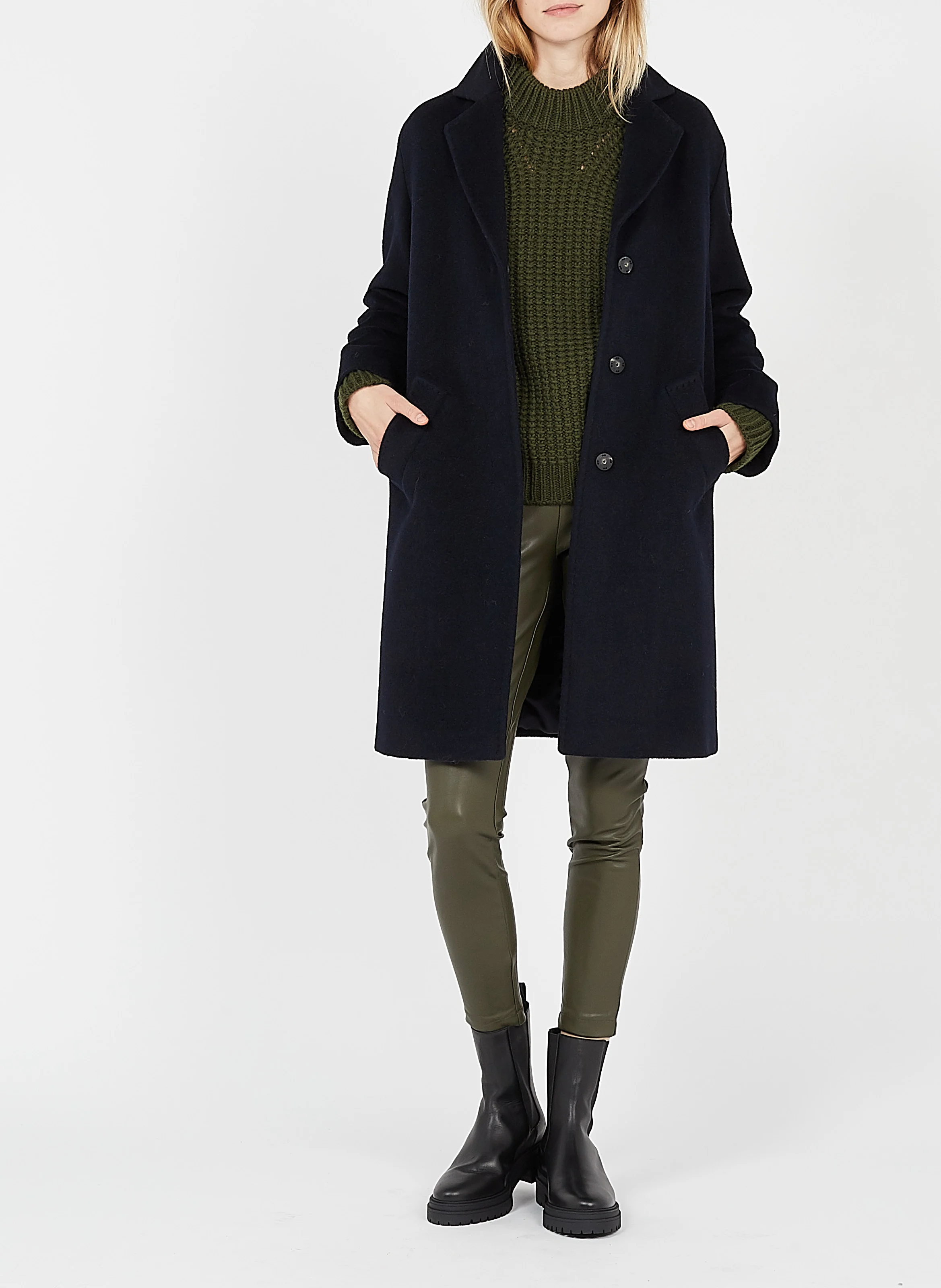 CODA - Bottines bout rond en cuir semelle gomme | Noir