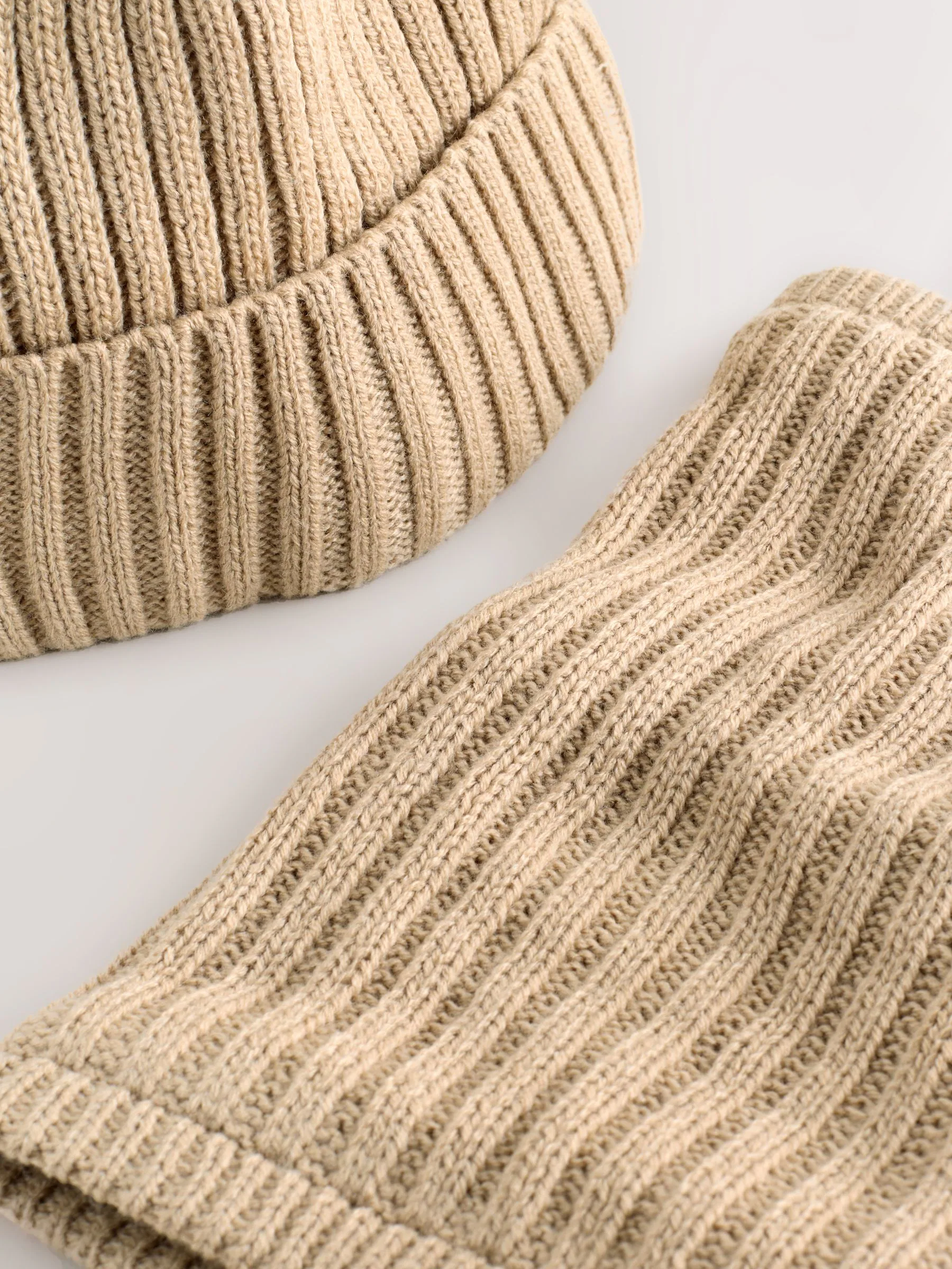 Neutraal - Pom Beanie Hat & Snood Set 2 Piece (1-16yrs)