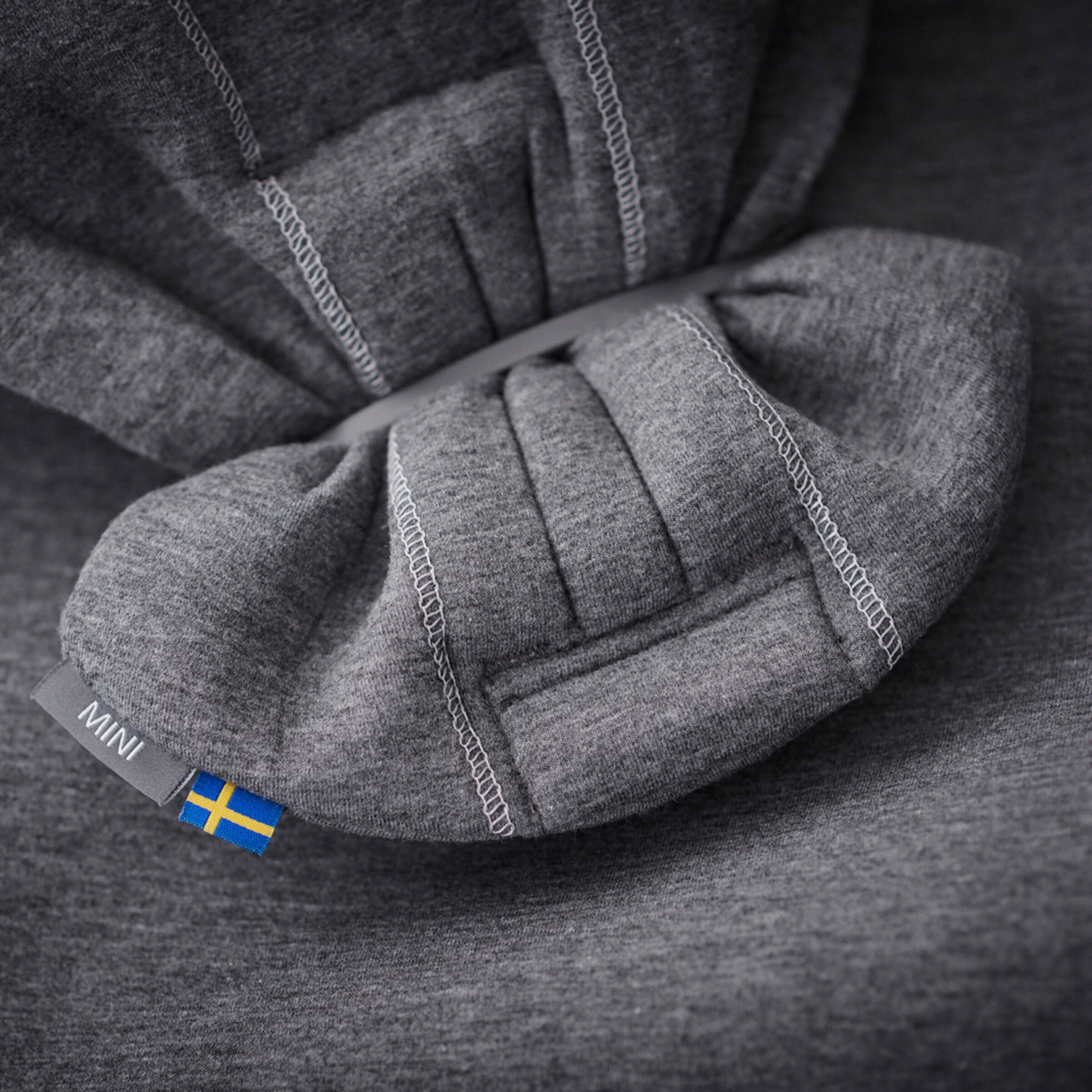 BabyBjörn Babytrage Mini 3D Jersey Dark Grey