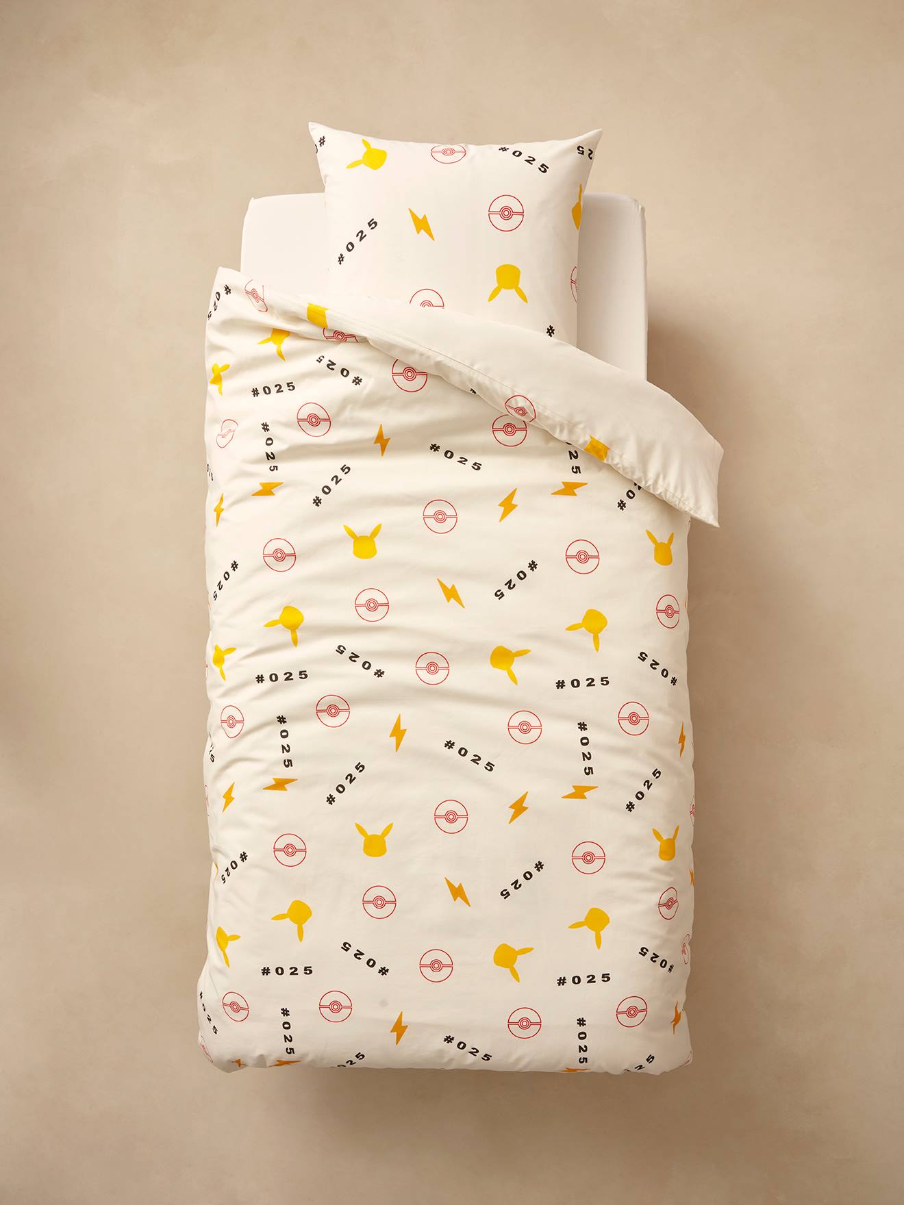 Conjunto infantil: capa de edredom e fronha Pokémon® High Voltage, branco