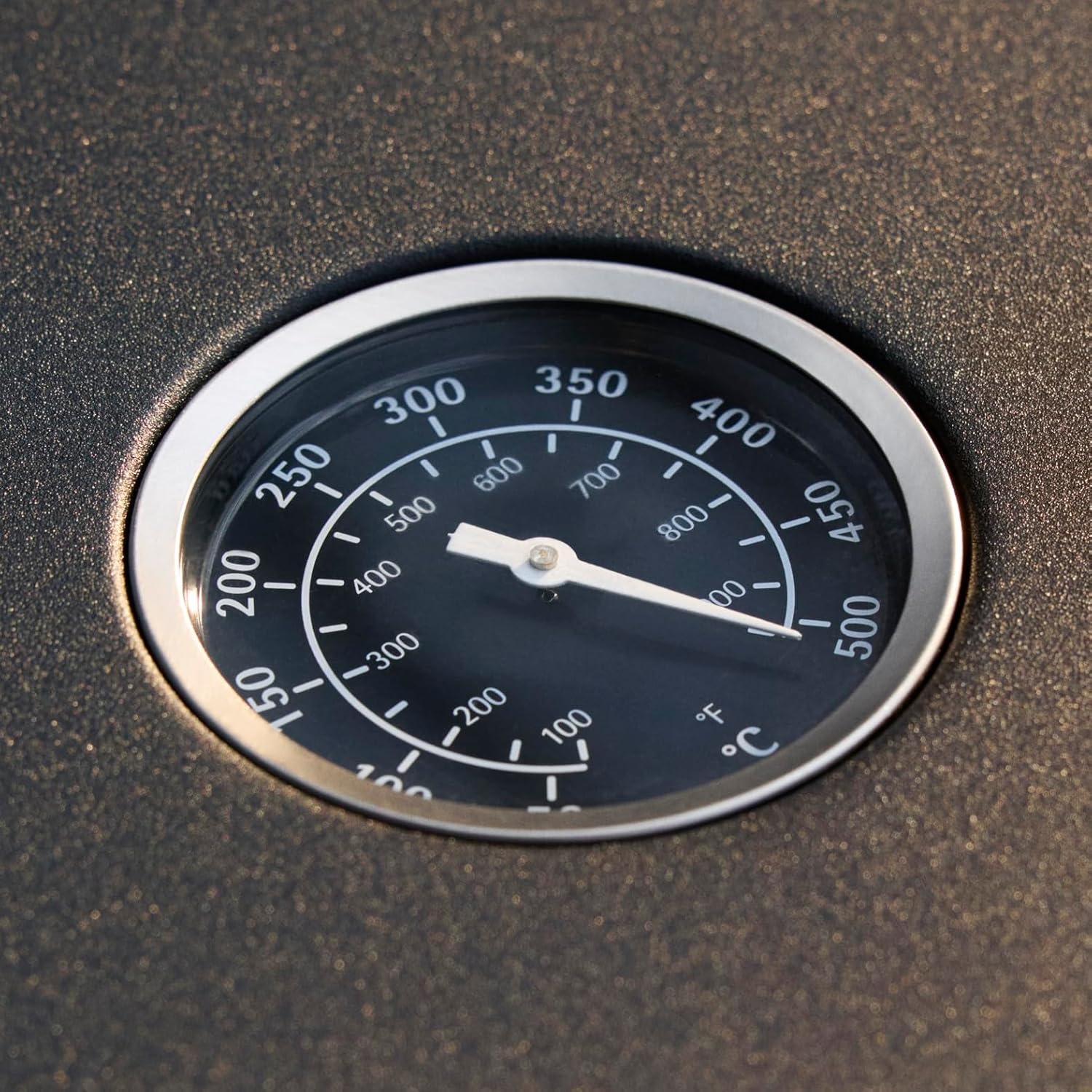 WMF Pizzaiolo Pro Pizzaofen, 400°C Backtemperatur, großer Pizzastein (Ø 40 cm), automatische Drehmechanik, integrierte Temperaturüberwachung für perfekte Ergebnisse in 90 Sek., Gas Pizzaofen, schwarz