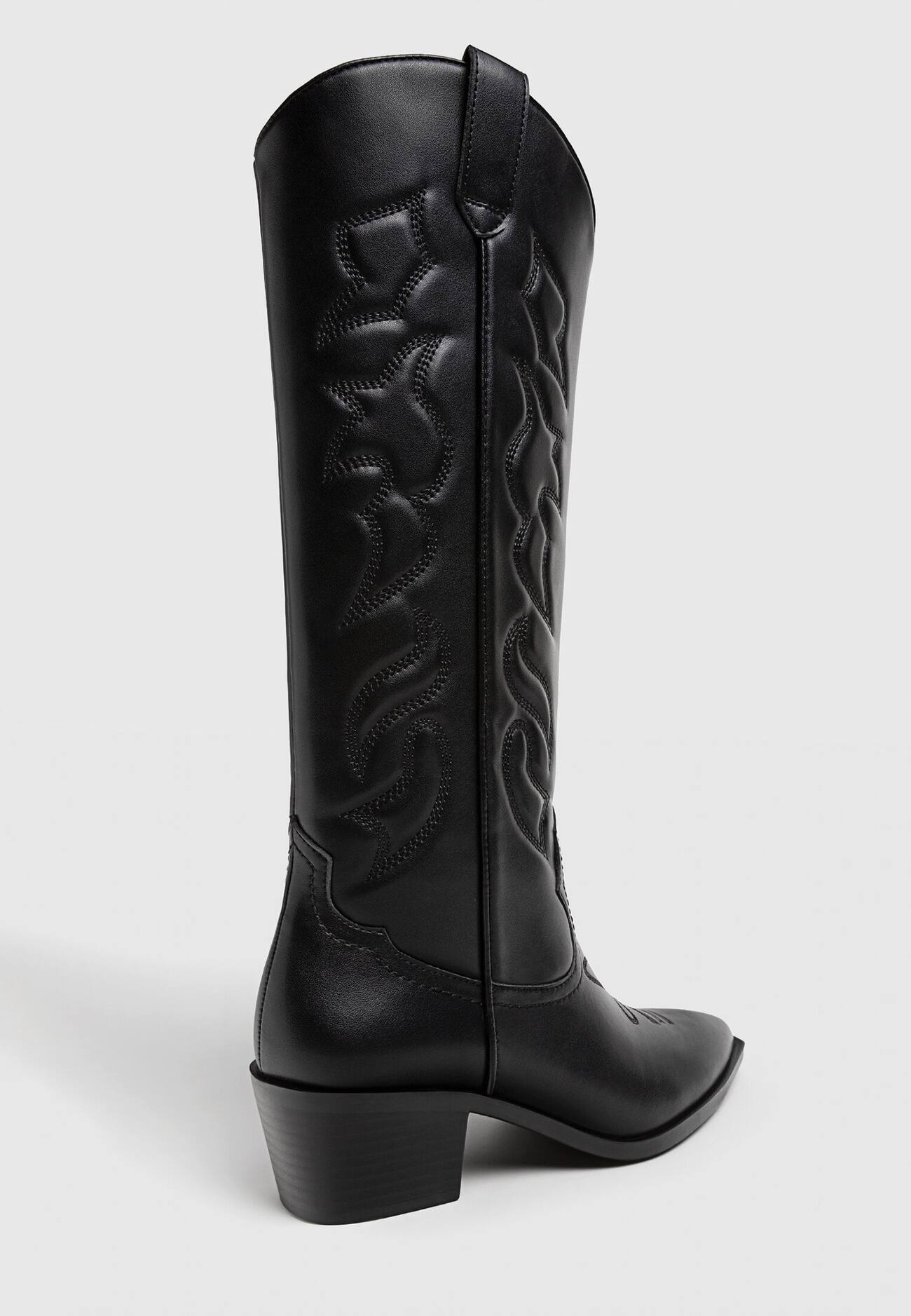 Botas de cowboy até o joelho