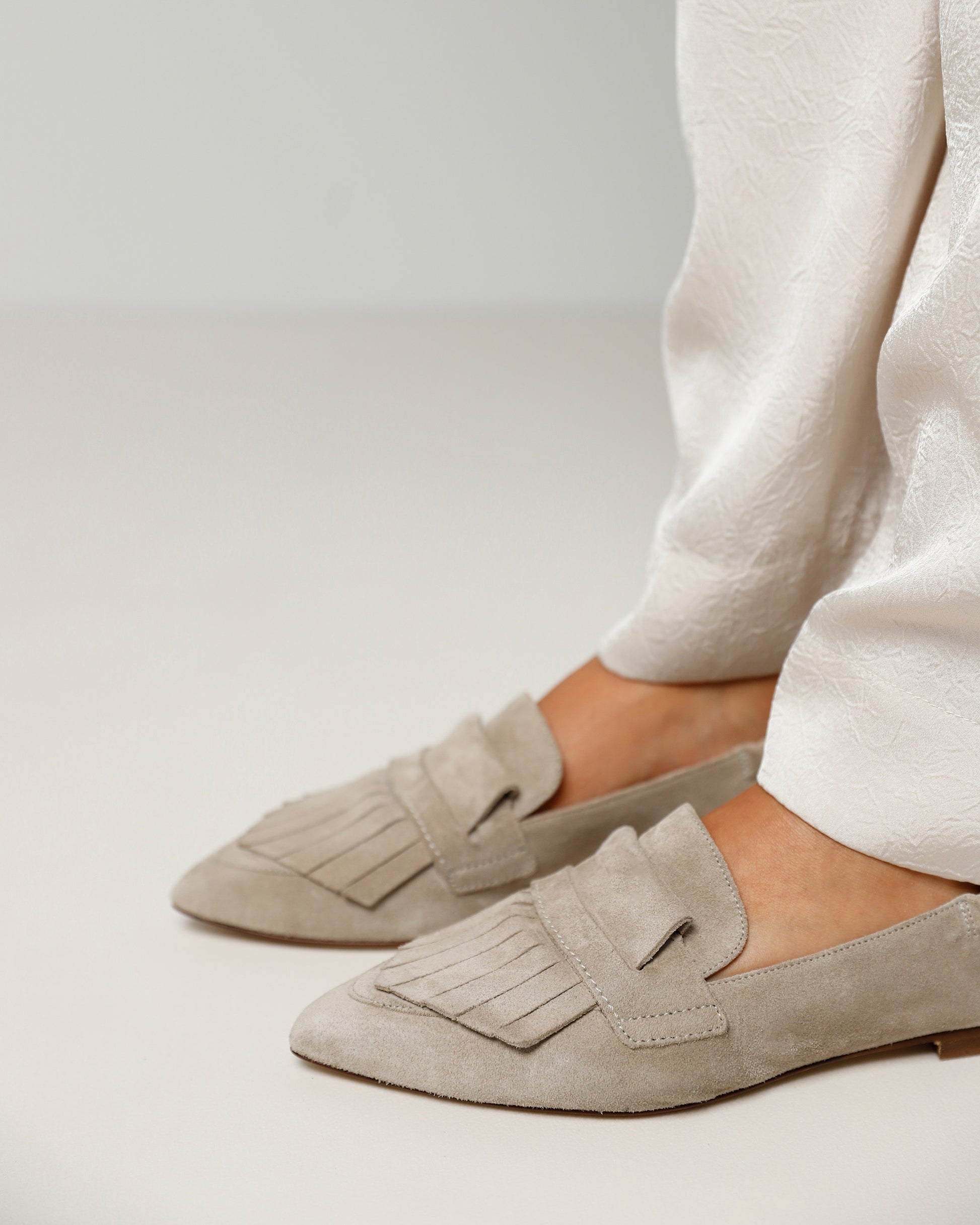 VIA VAI grijze dames loafers Lola Oakley