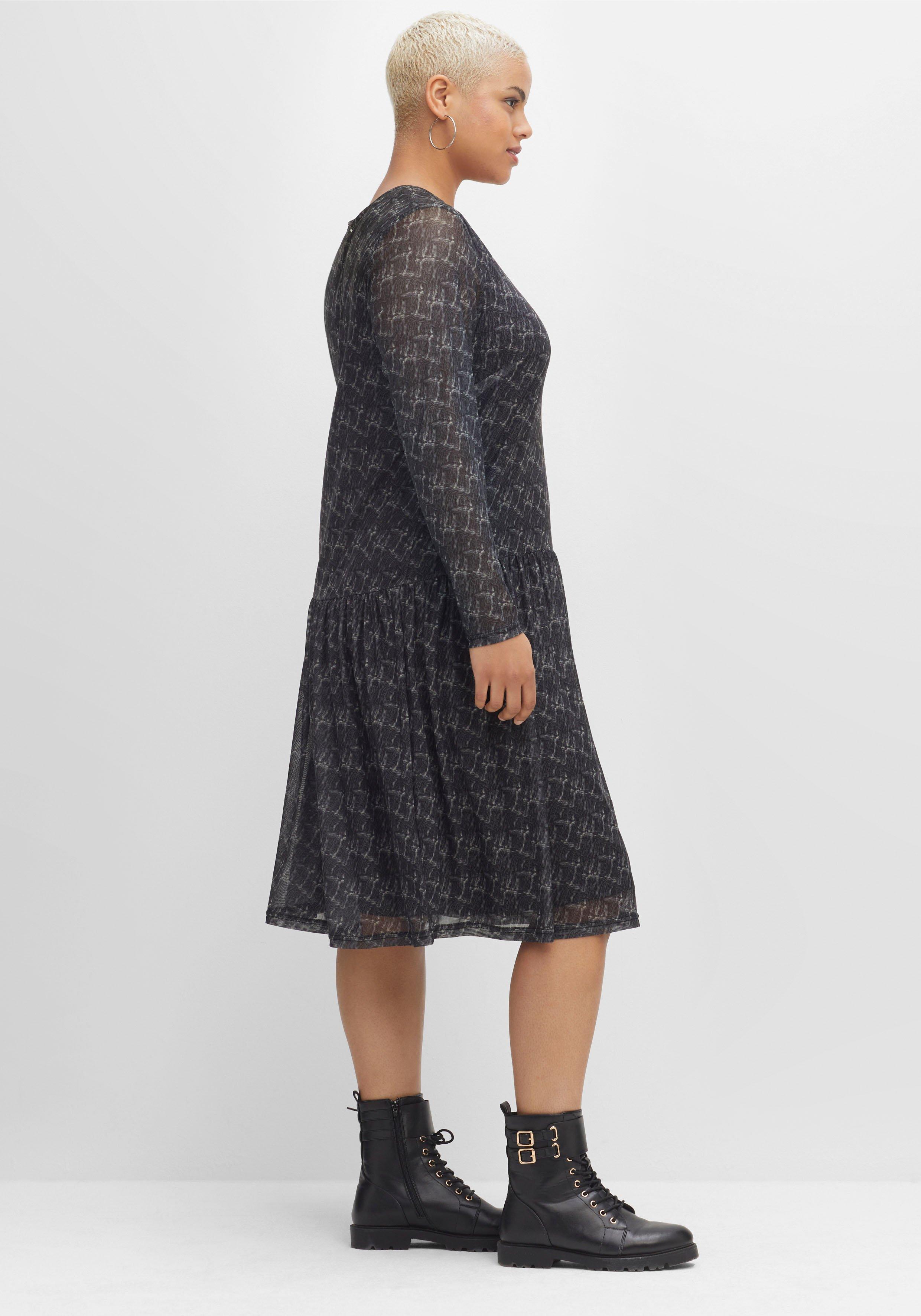 Meshkleid mit V-Ausschnitt und tiefer Taille