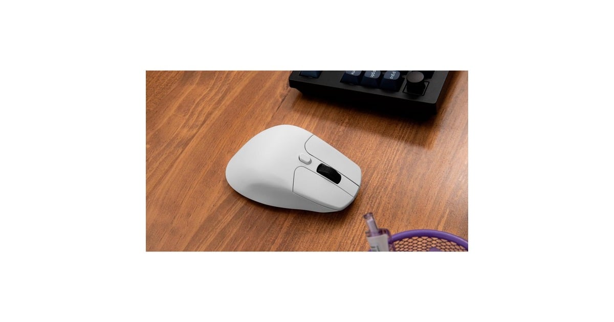 KeychronM6-A3 Wireless Mouse  (Wit, 26,000 DPI, USB-C / Bluetooth 5.1 / 2.4 GHz)