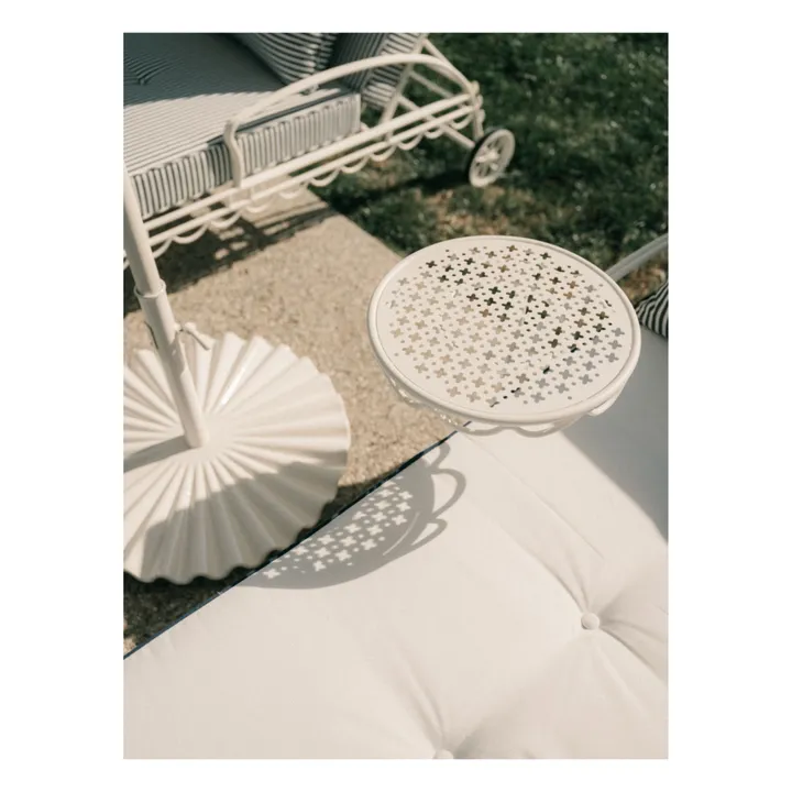 Business & Pleasure Co. Pied de parasol moulé | Blanc