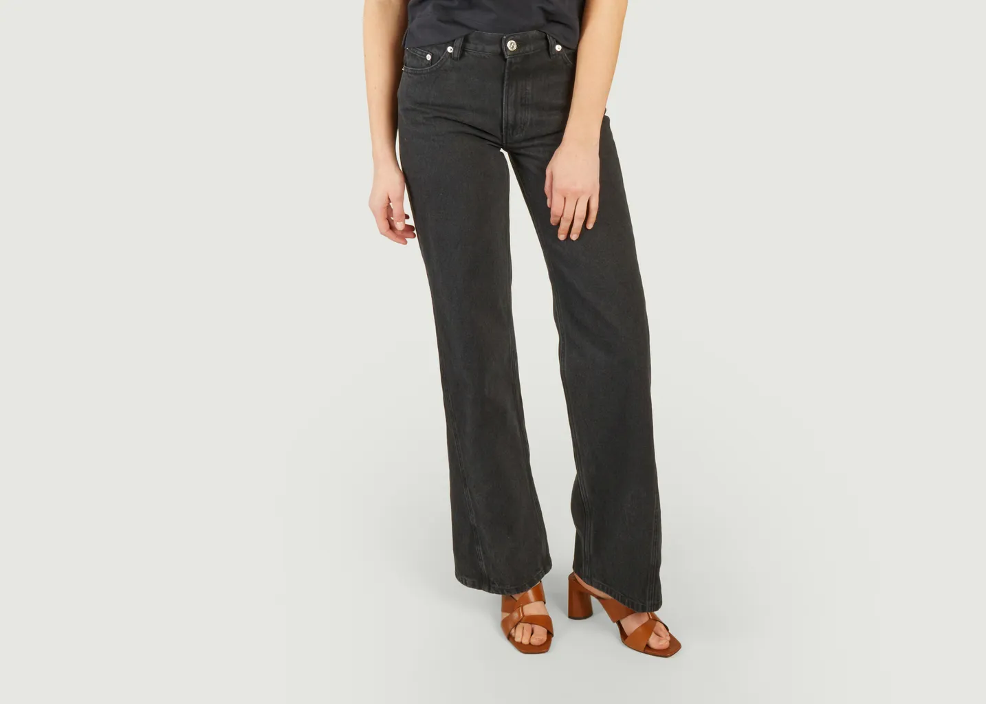 Jean teinté coupe flare Elle A.P.C.