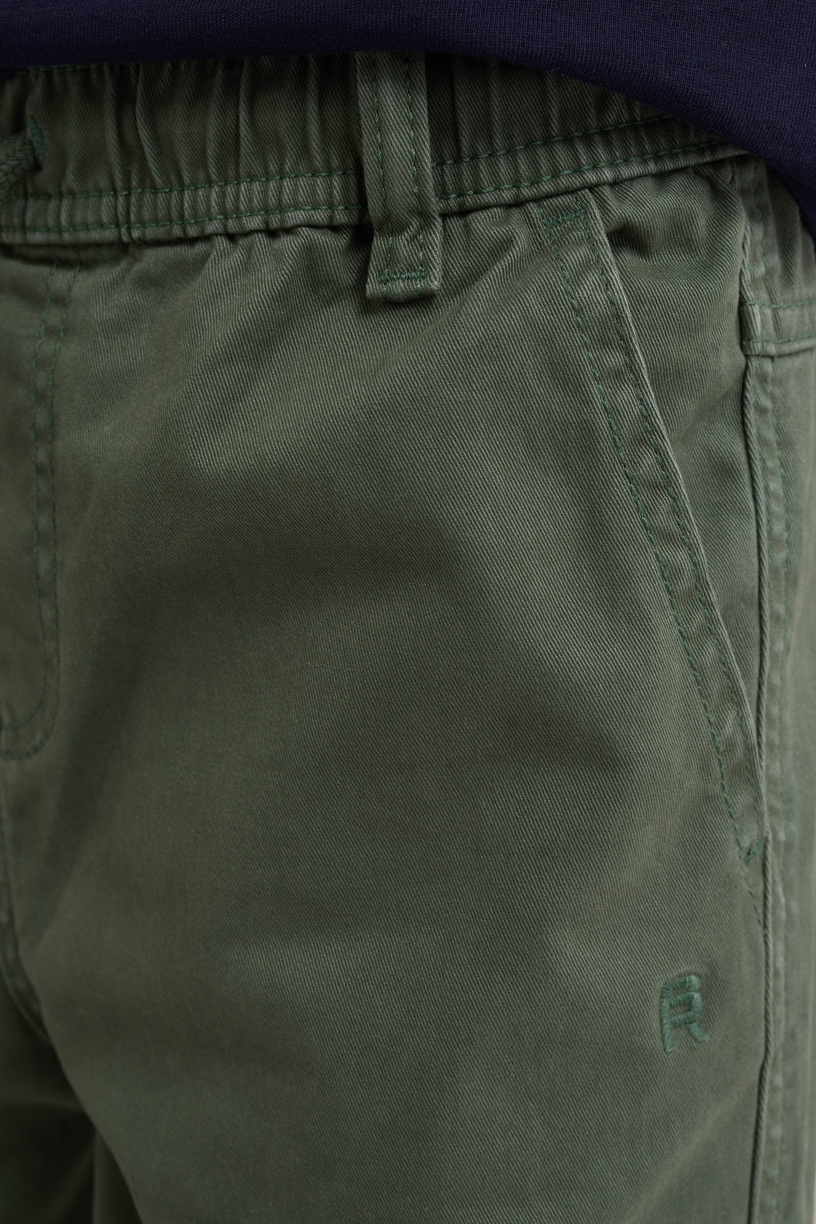 Jongens regular fit cargobroek WE Fashion Legergroen