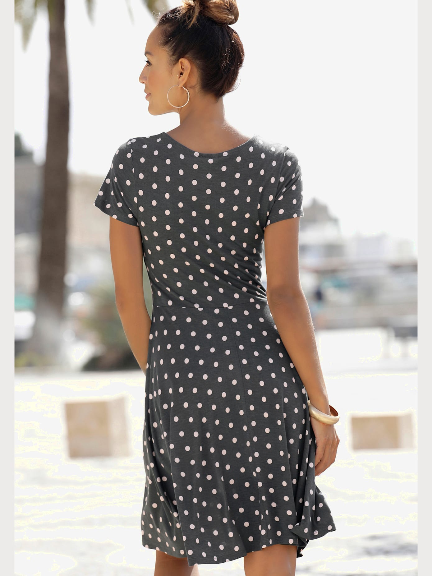 Robe d'été encolure ronde
