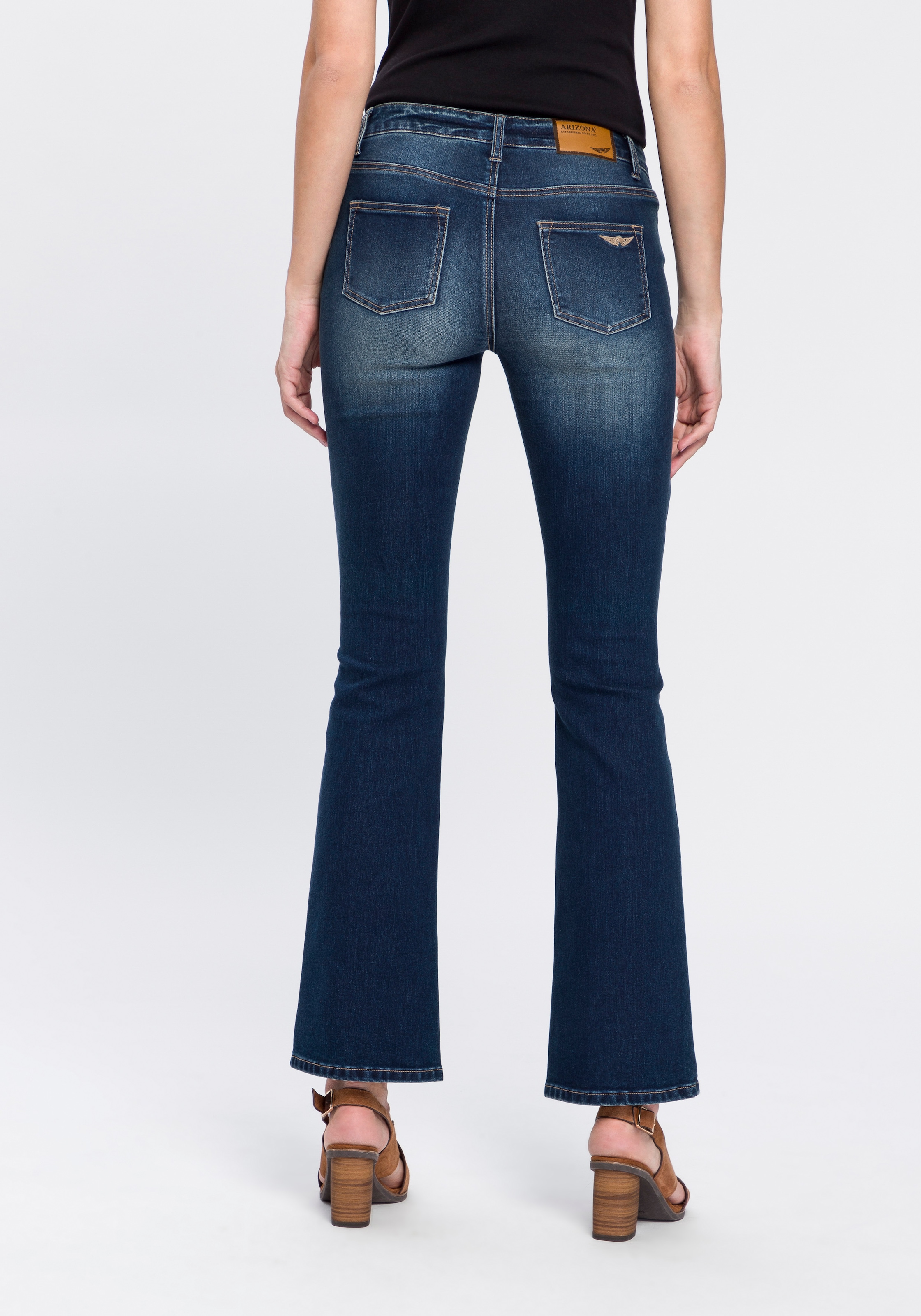 Arizona Bootcut-Jeans »Baby Bootcut«, leicht ausgestelltes Bein,  hohe Leibhöhe