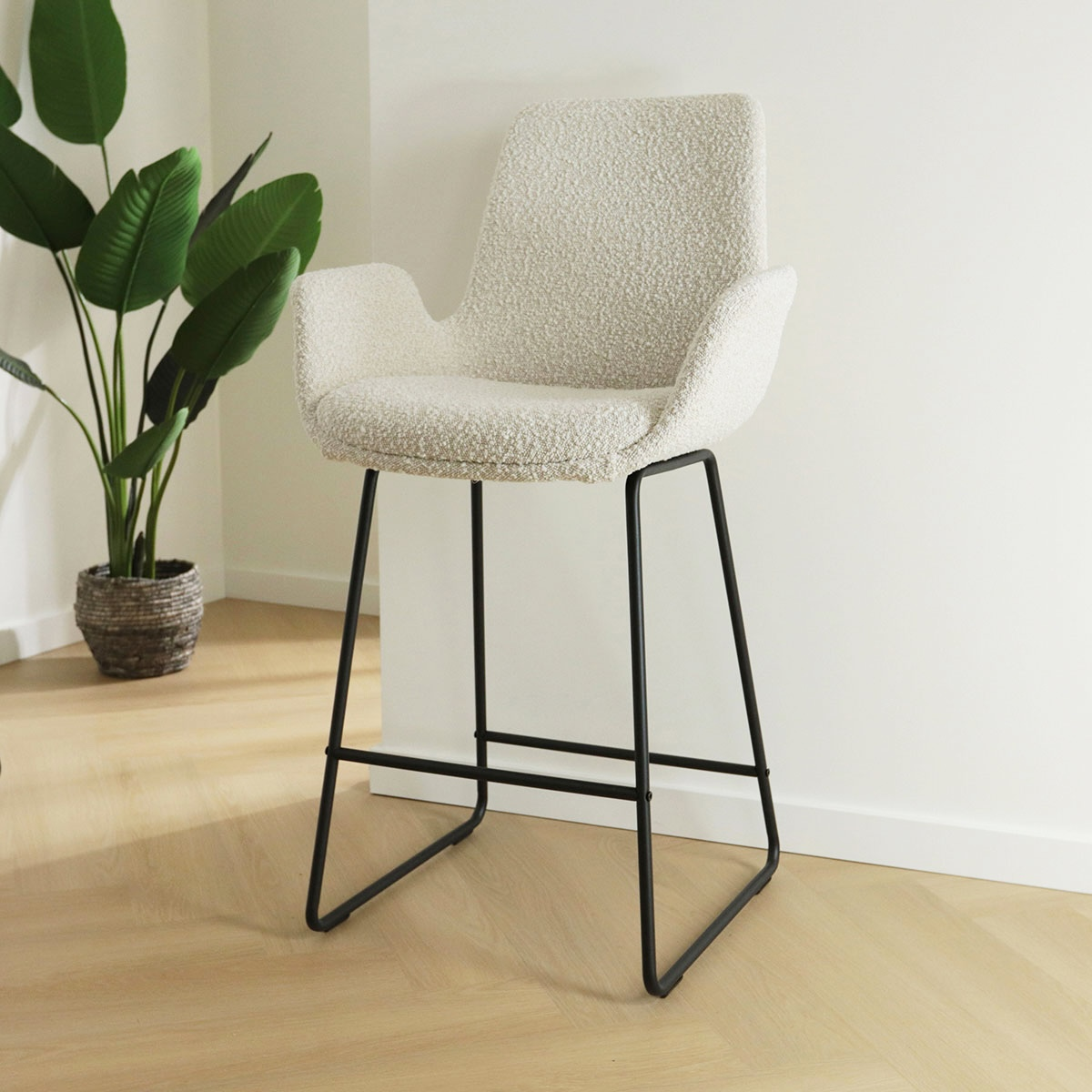 Barkruk Nino-Eef bouclé beige - zwart onderstel - 75 cm