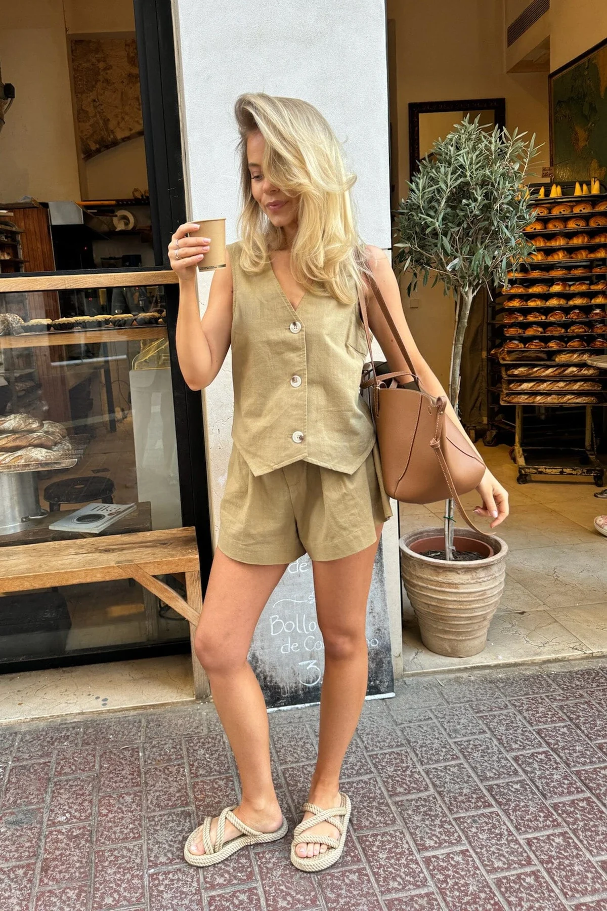 BYIC Celinaic Vest lkhaki light khaki