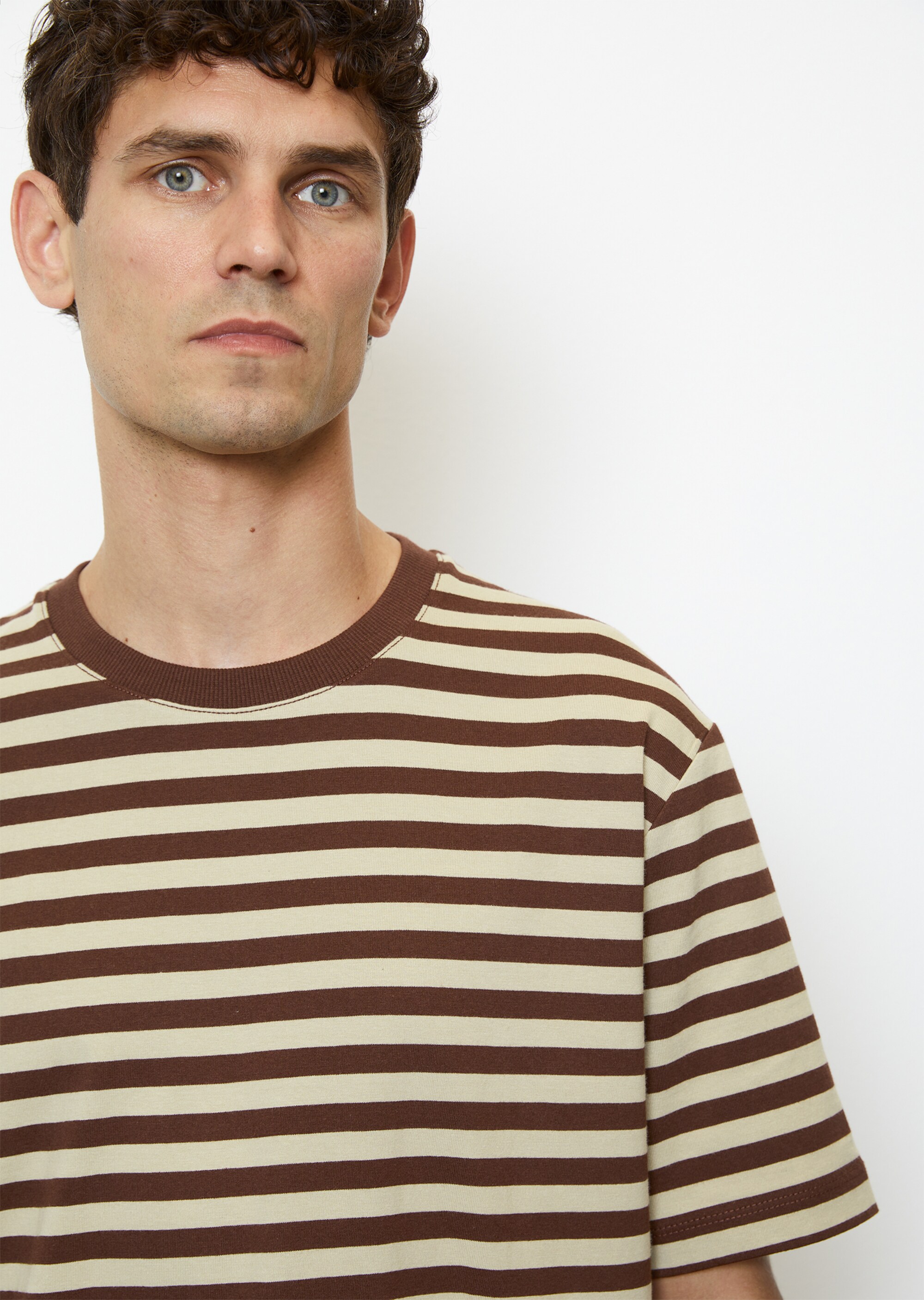 Gestreiftes T-Shirt regular in schwerer Heavy-Jersey-Qualität