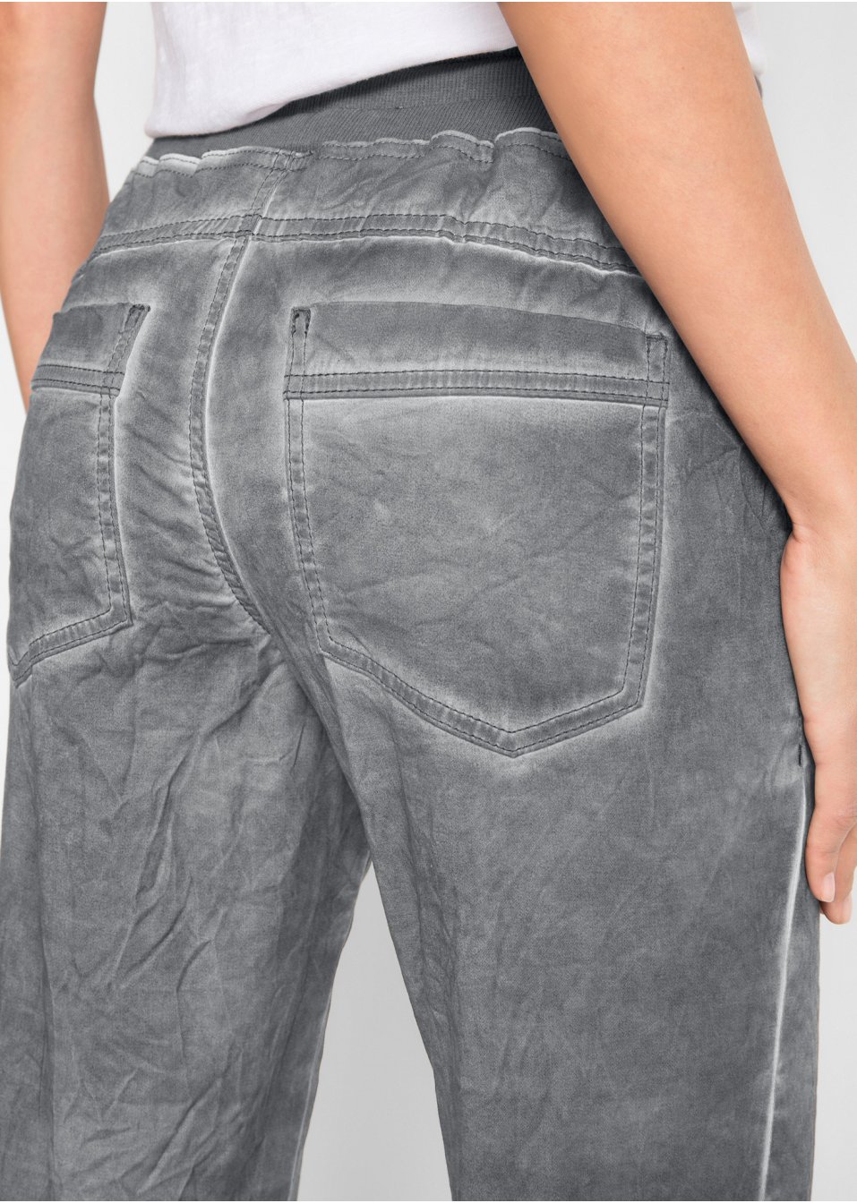 Pantalon 3/4 avec cordon contrastant