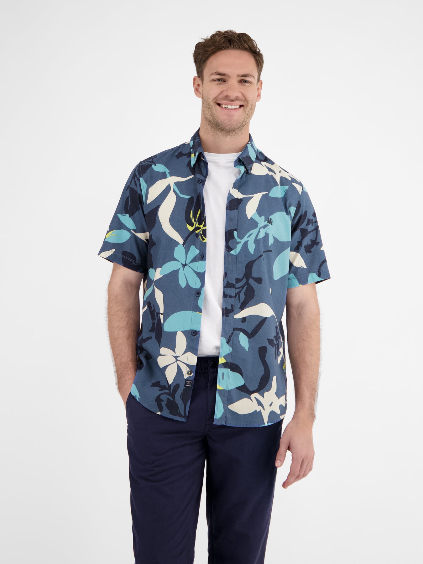 Sommerhemd in Hawaiian-Style