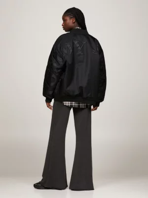Jaqueta bomber oversized acolchoada com apliques tonais