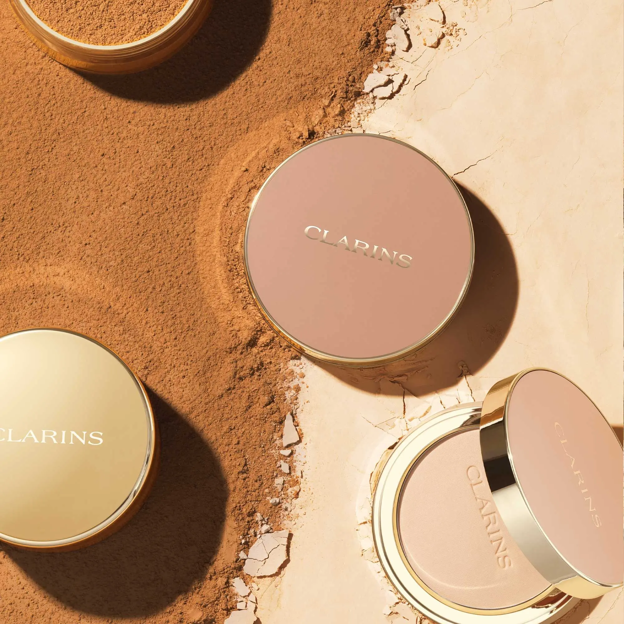 Clarins - Ever Matte Compact Powder - Poudre compacte matifiante infusée au lait de pêcher Poudre Compact- Poudre