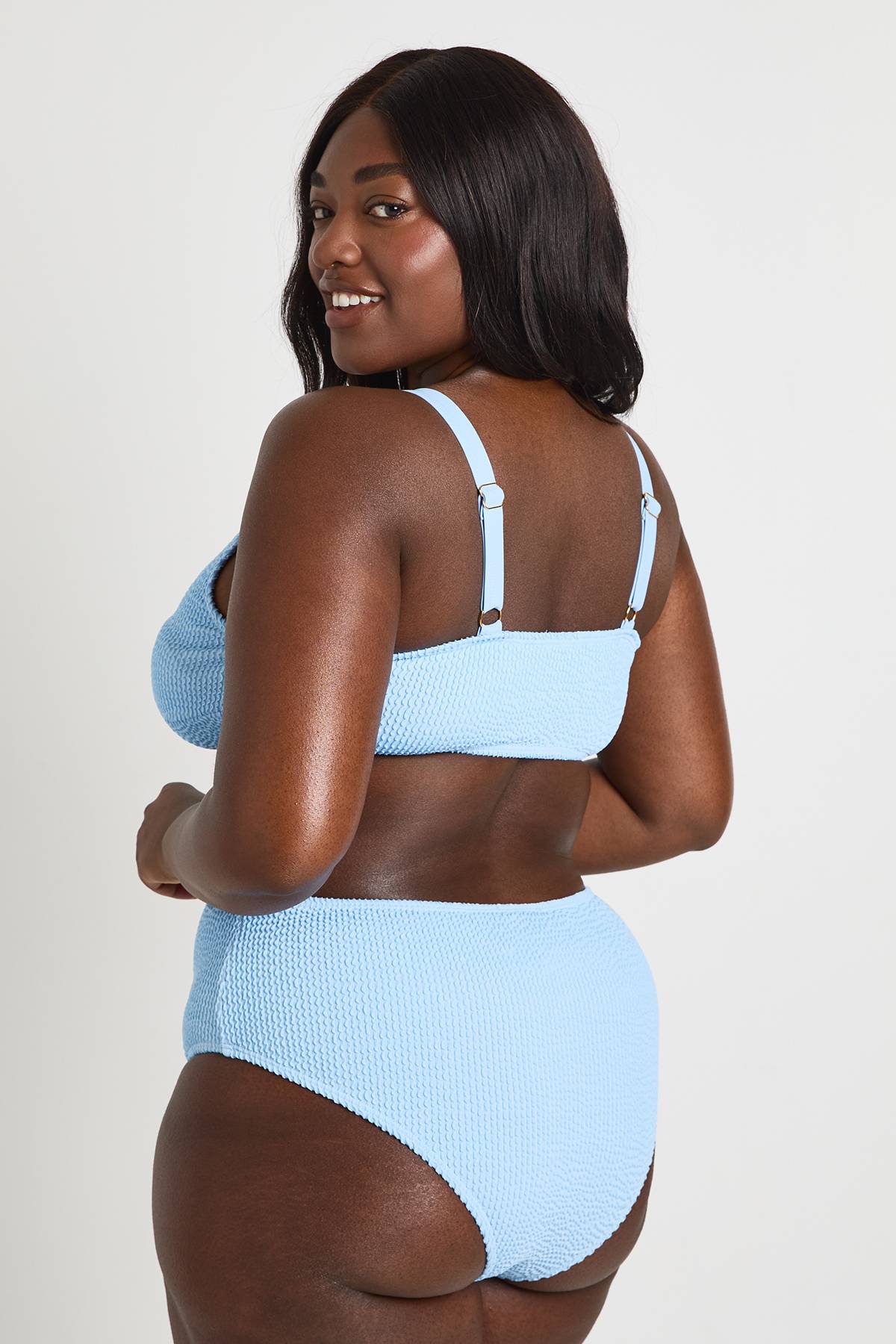boohoo Bas De Bikini Taille Haute Grande Taille Avec Détail Coquillage Et Tissu Crinkle